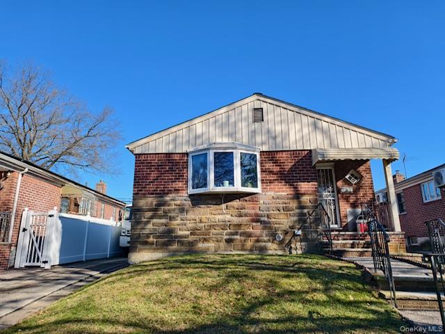 #1 photo, 58-27 208 st, كوينز Bayside , NY 11364