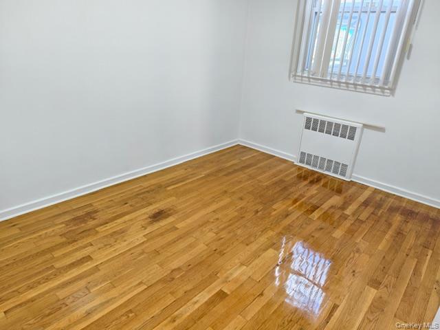 #15 photo, 58-27 208 st, كوينز Bayside , NY 11364