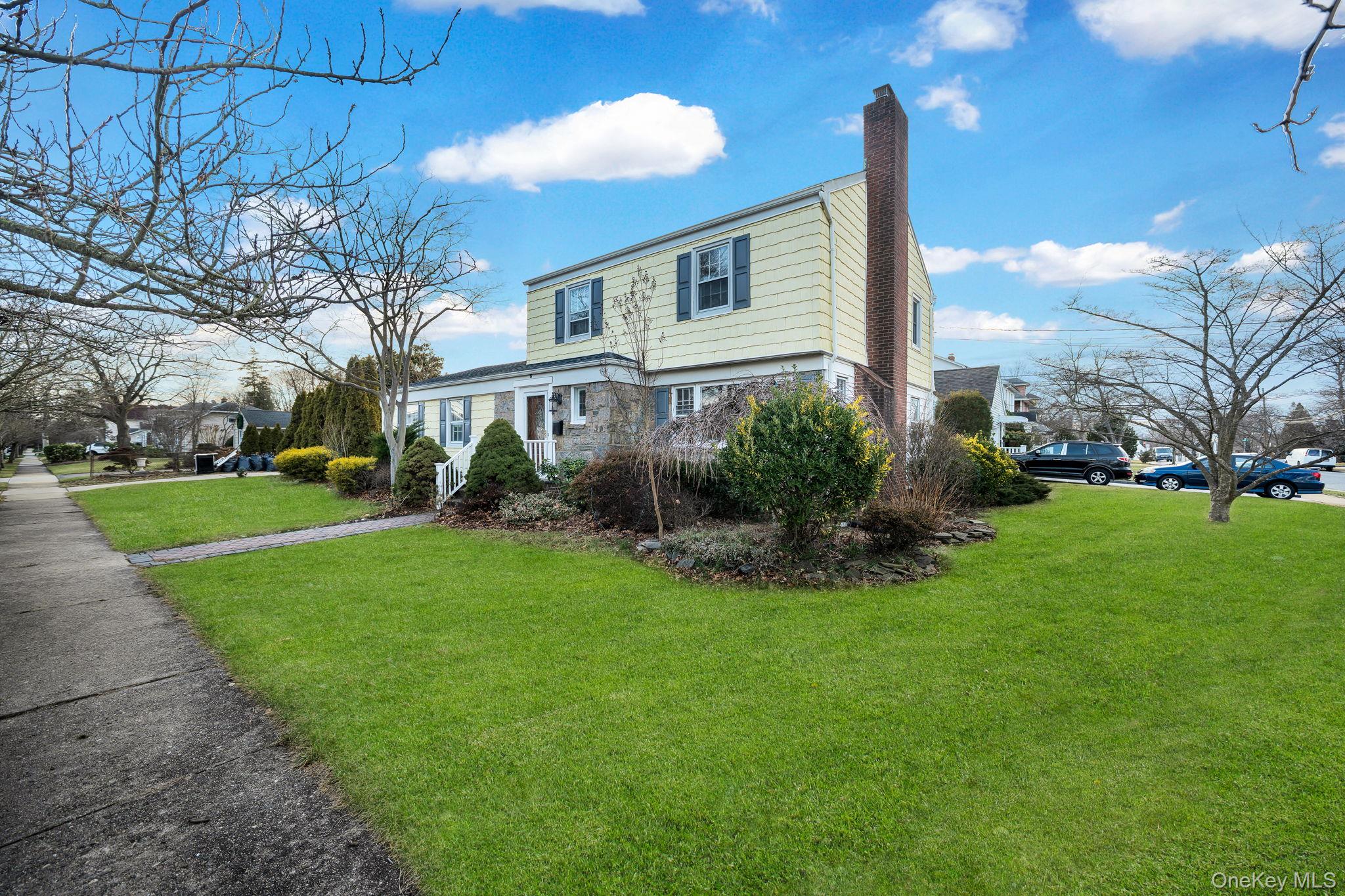 #2 photo, 6 Elliott Place, Freeport , NY 11520