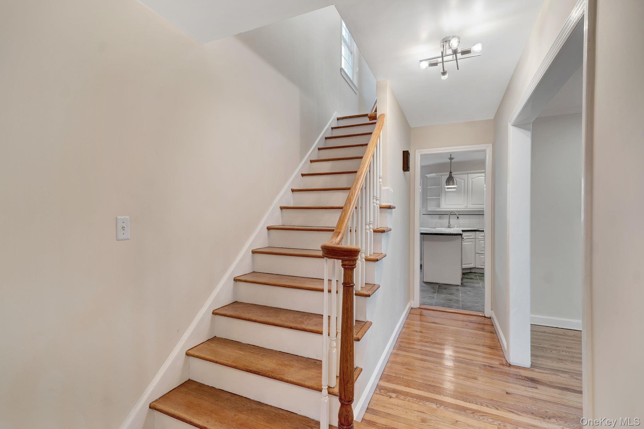 #3 photo, 6 Elliott Place, Freeport , NY 11520