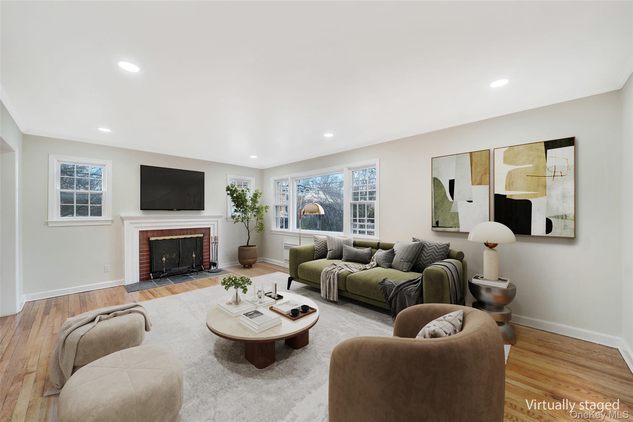 #4 photo, 6 Elliott Place, Freeport , NY 11520