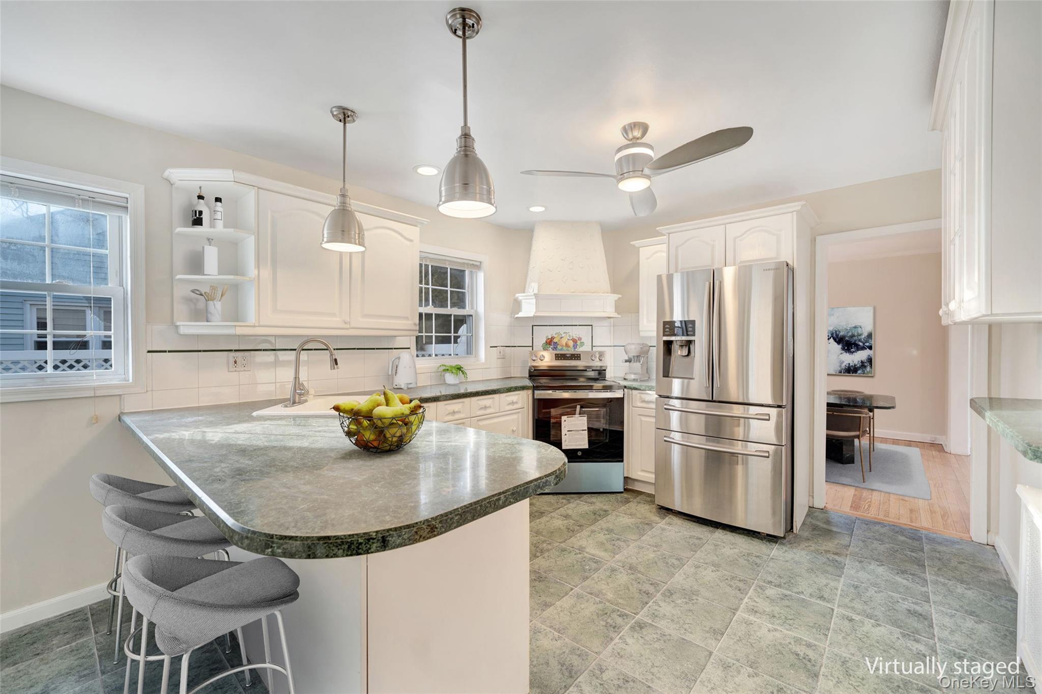 #5 photo, 6 Elliott Place, Freeport , NY 11520