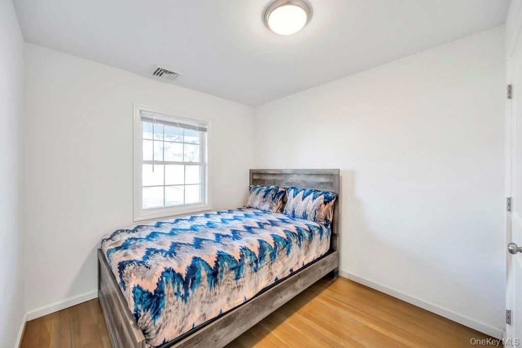 #13 photo, 22 Bruce Lane, 롱 아일랜드 Farmingdale , NY 11735