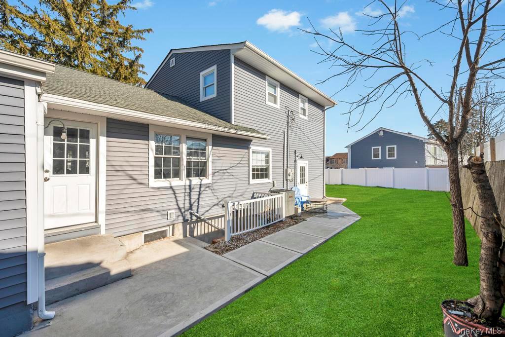 #18 photo, 22 Bruce Lane, 롱 아일랜드 Farmingdale , NY 11735