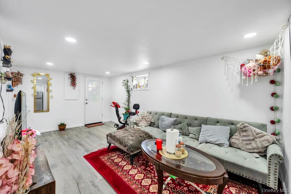 #5 photo, 22 Bruce Lane, 롱 아일랜드 Farmingdale , NY 11735