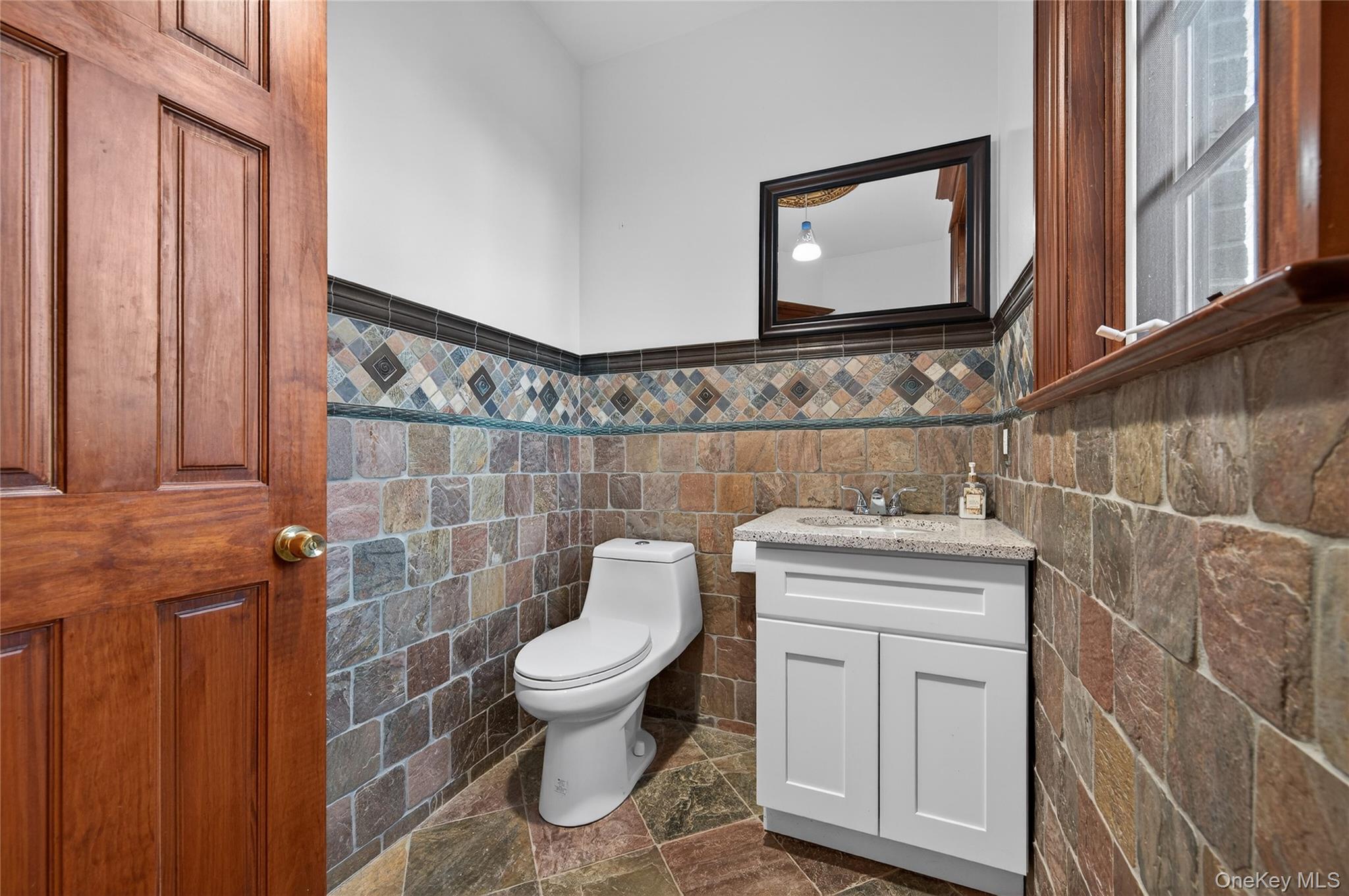 #14 photo, 3 Chestnut Court, ناسو Old Westbury , NY 11568