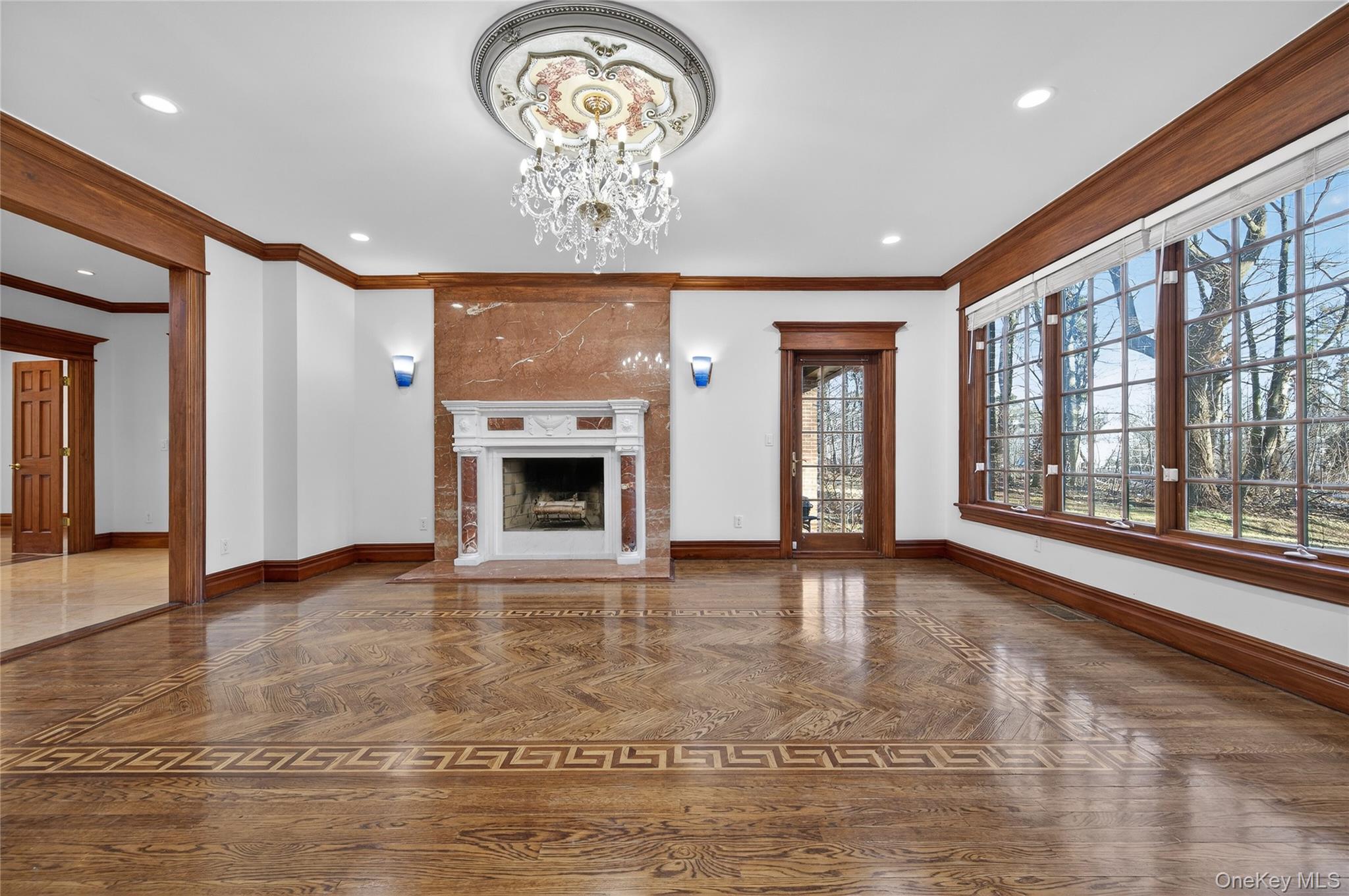 #9 photo, 3 Chestnut Court, ناسو Old Westbury , NY 11568