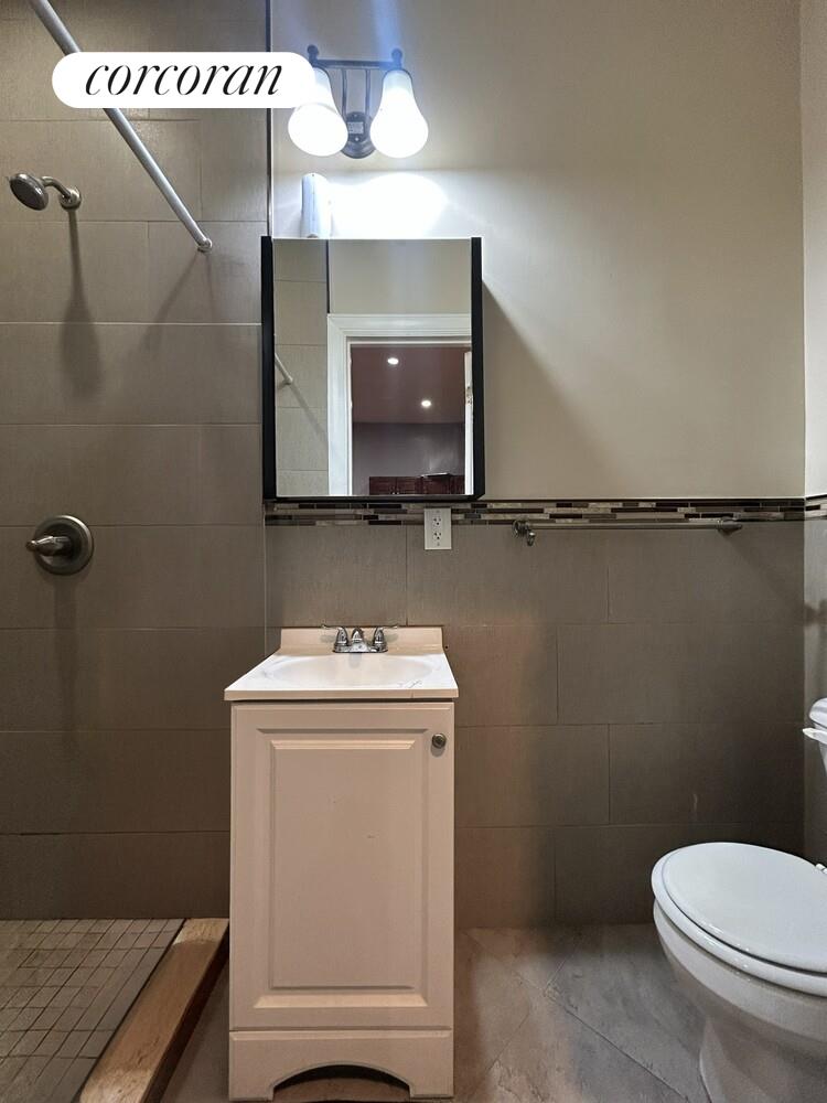 #6 photo, 712 CHAUNCEY Street, ब्रुकलीन Bushwick , NY 11207