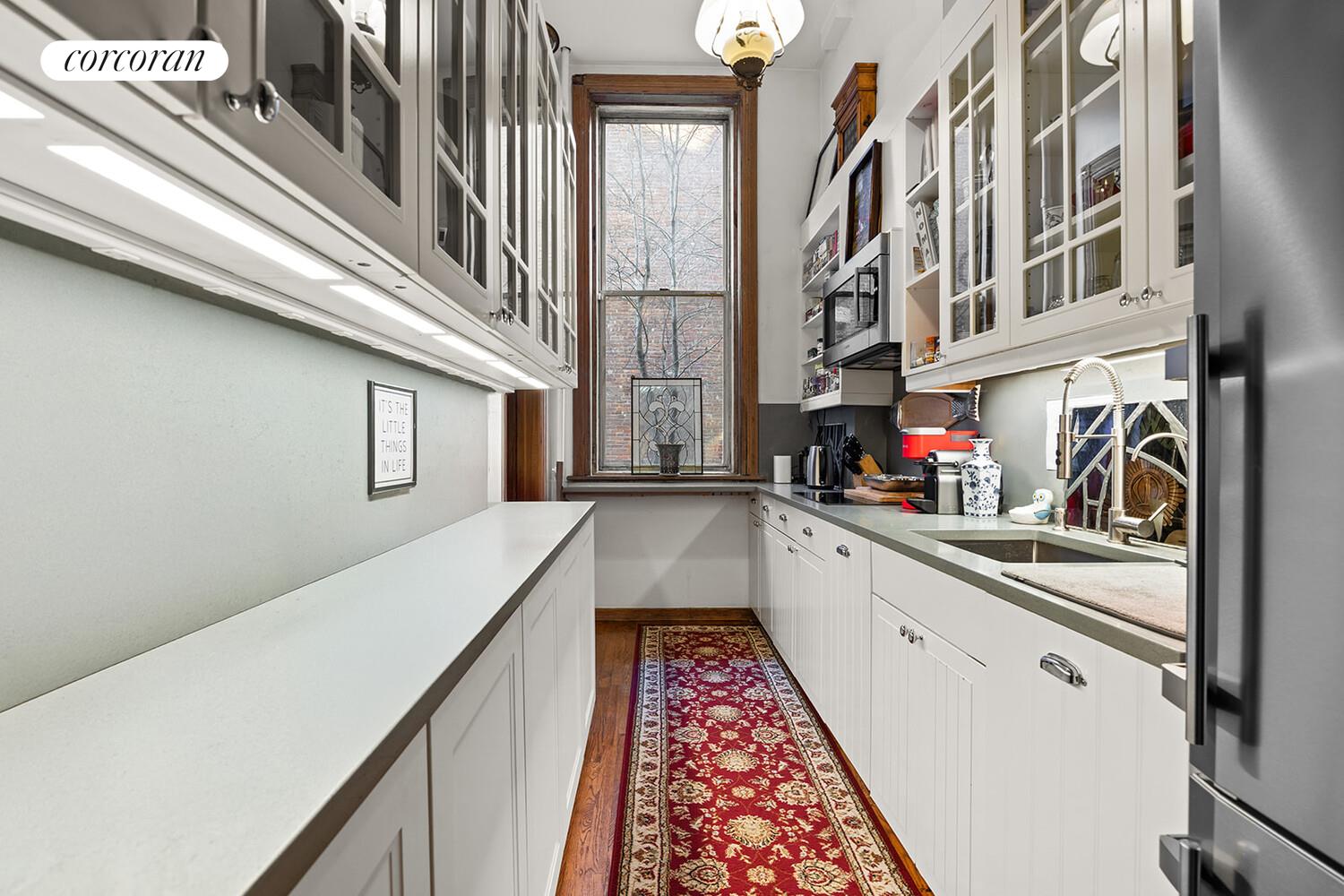 #10 photo, 12 MOUNT MORRIS Park W, South Harlem , NY 10027