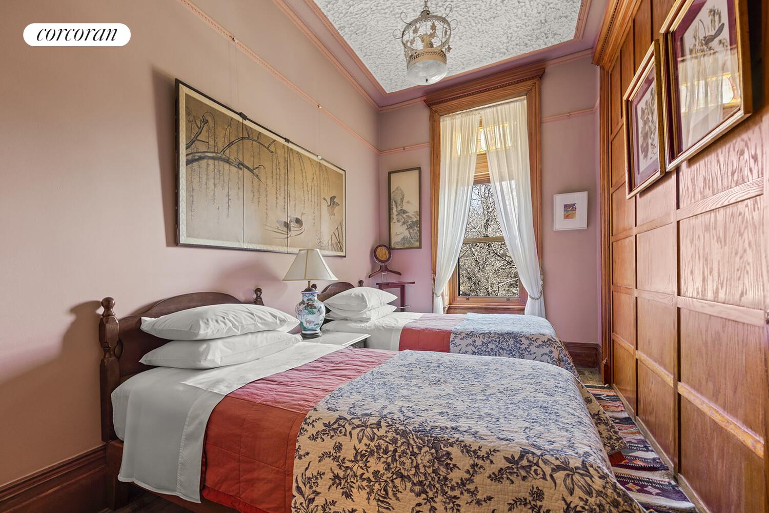 #18 photo, 12 MOUNT MORRIS Park W, South Harlem , NY 10027