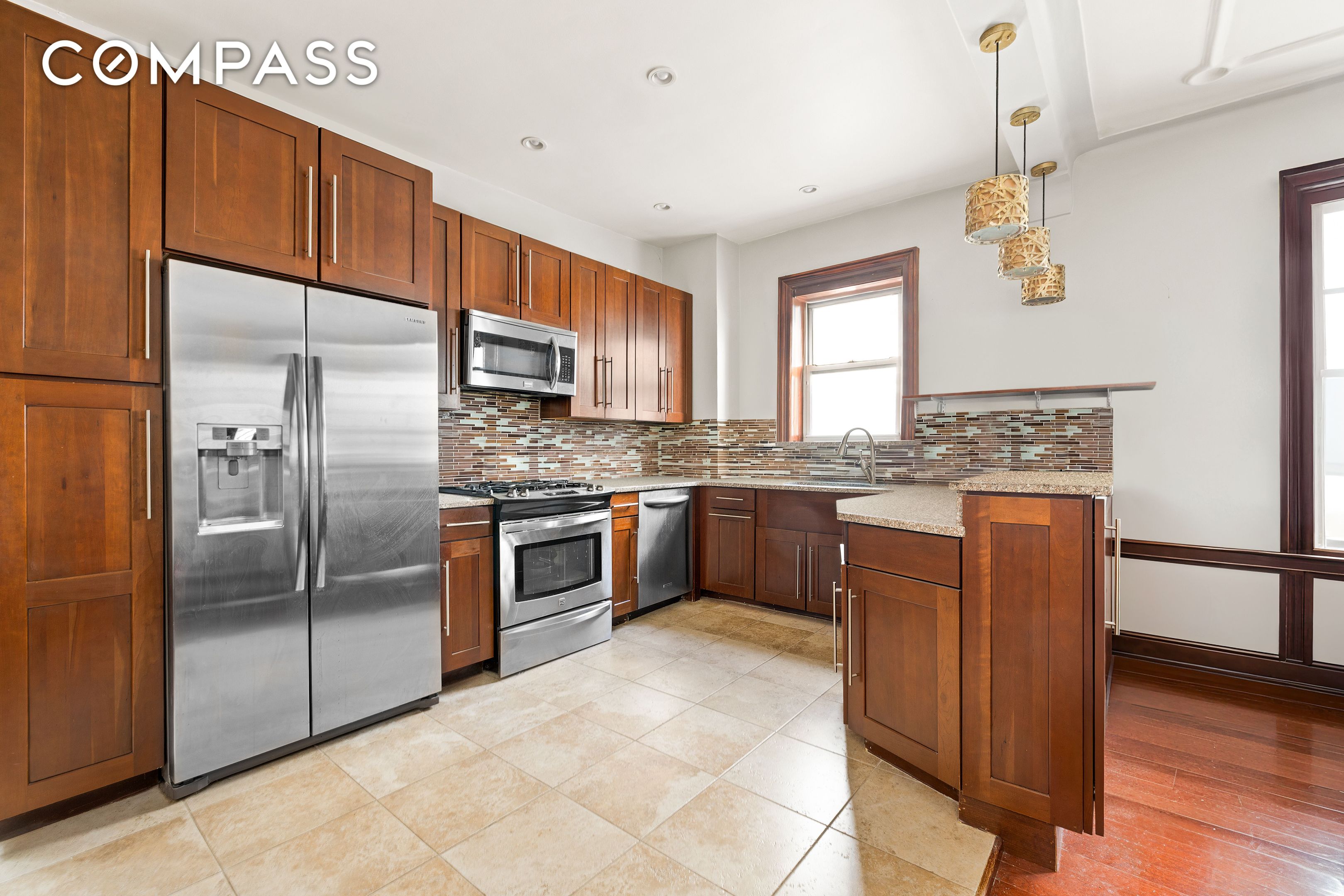 #3 photo, 742 44th Street, Бруклин ‖ Sunset Park , NY 11220