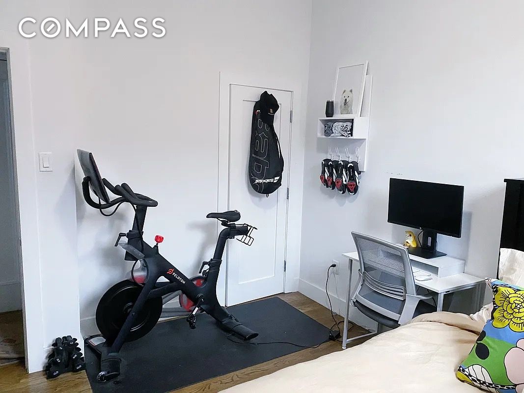 #11 photo, 384 Court Street, Бруклин ‖ Carroll Gardens , NY 11231