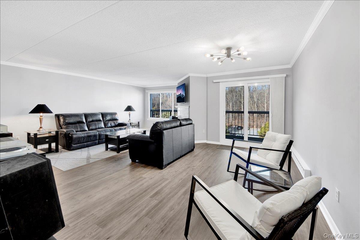 #12 photo, 400 High Point Drive, Hartsdale , NY 10530