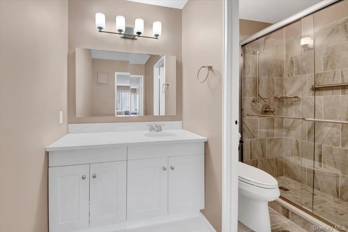 #16 photo, 400 High Point Drive, Hartsdale , NY 10530