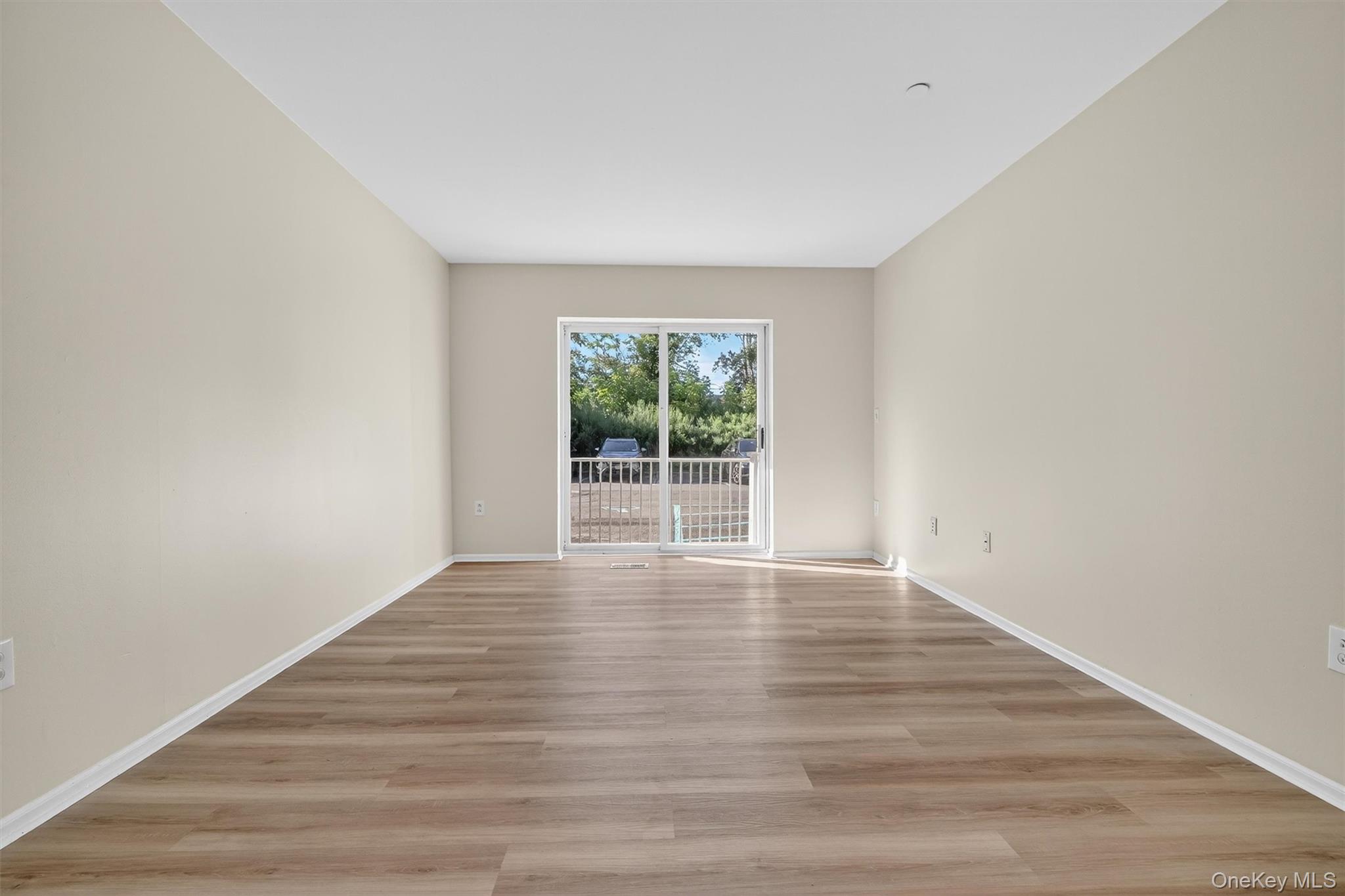 #12 photo, 10-12 Chestnut Street, Suffern , NY 10901