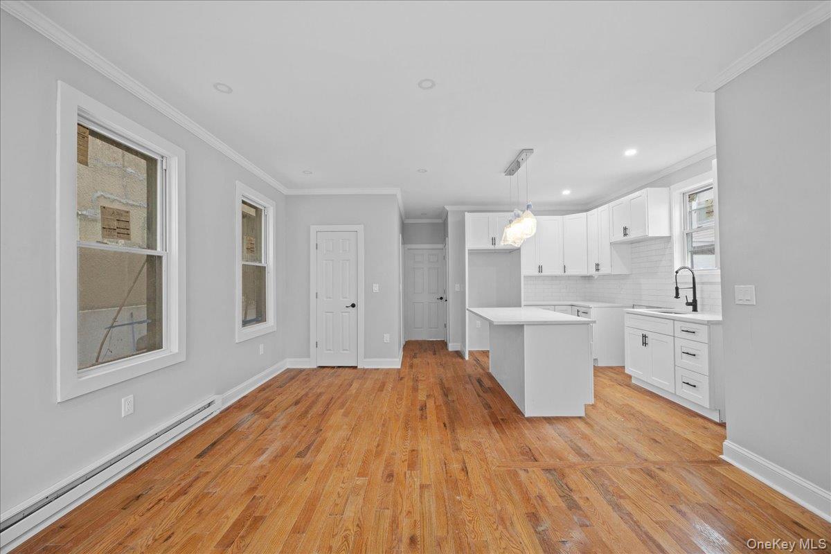 #10 photo, 588 Van Nest Avenue, برونكس Bronx , NY 10460