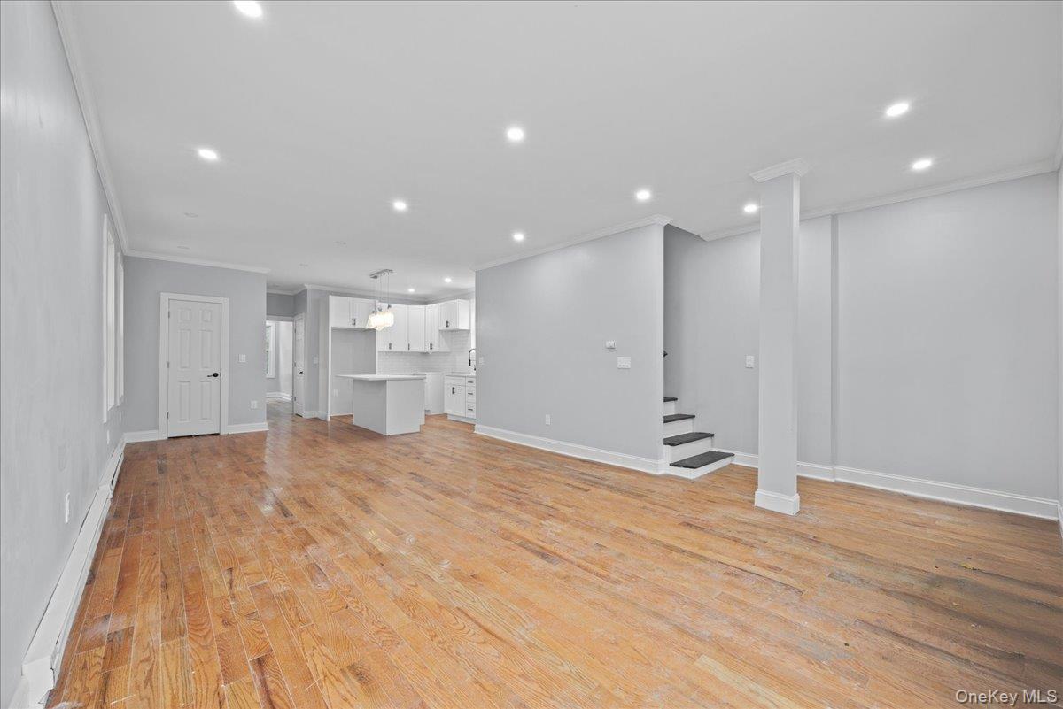 #8 photo, 588 Van Nest Avenue, برونكس Bronx , NY 10460