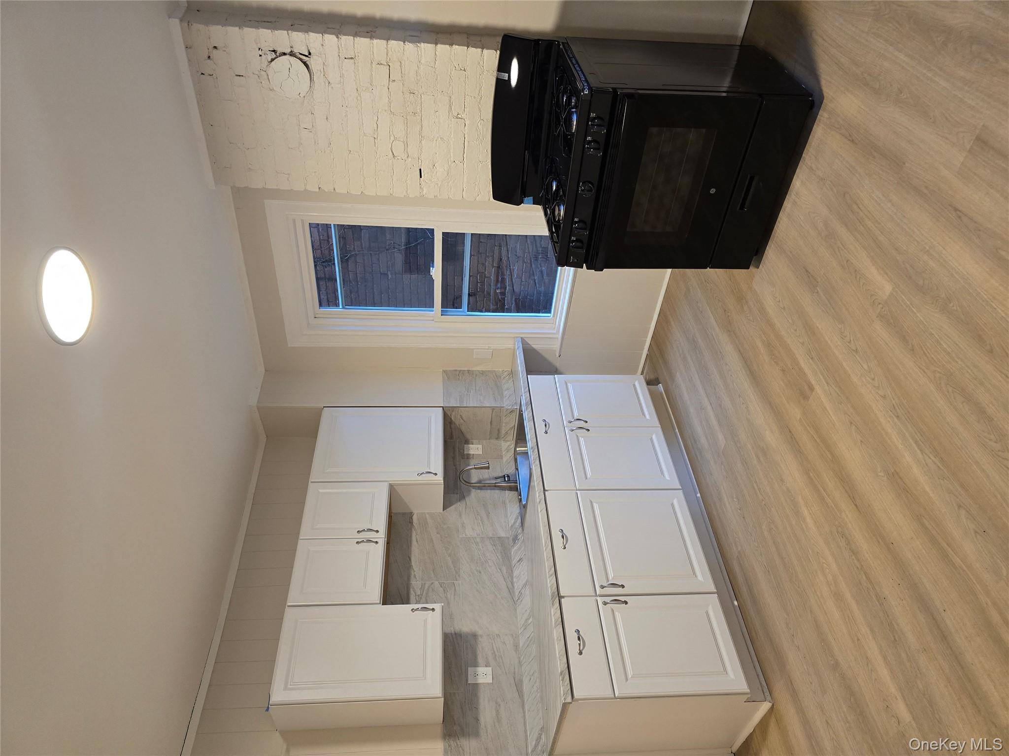 #13 photo, 185 Mill Street, Poughkeepsie , NY 12601