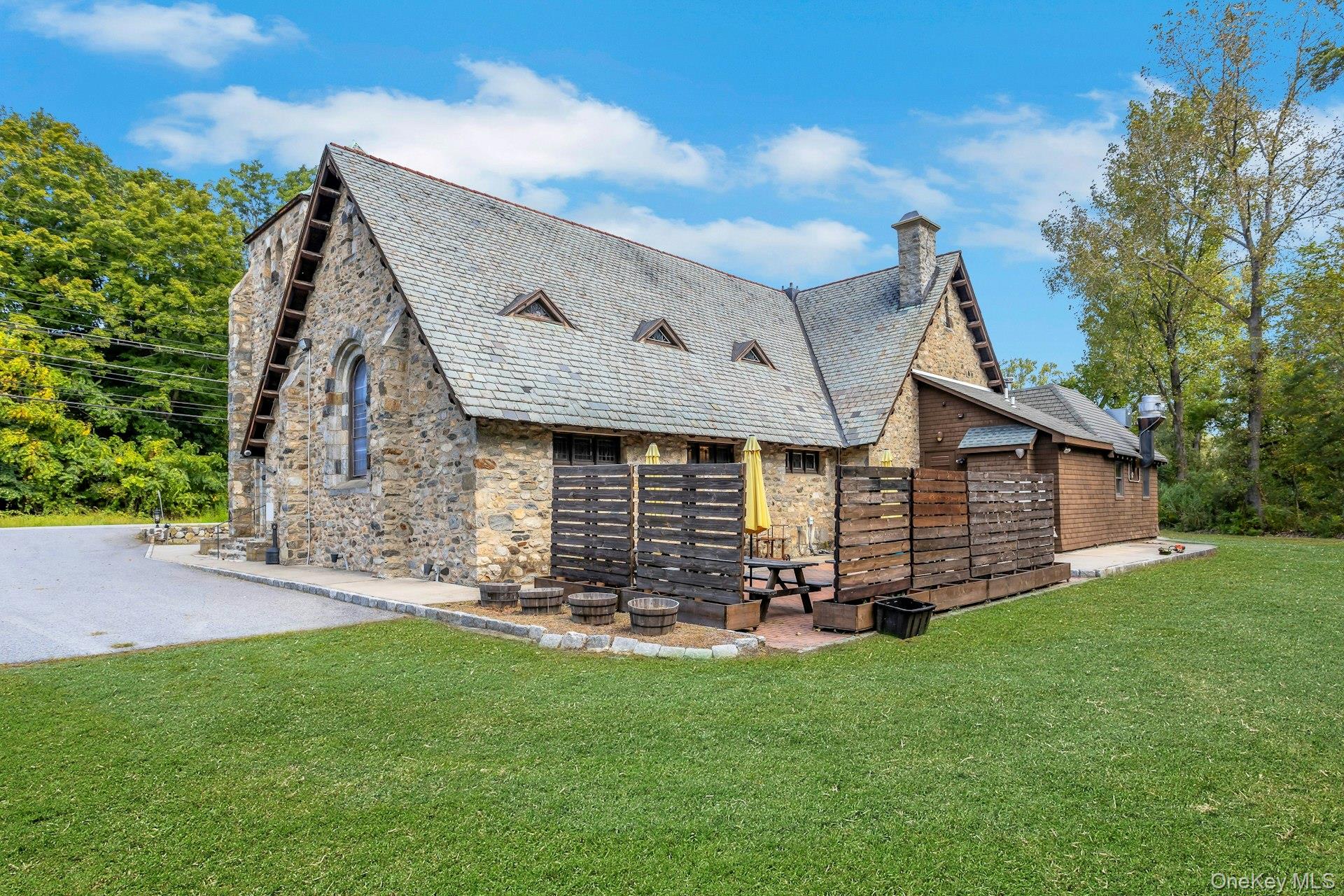 #7 photo, 1715 E Main Street, Mohegan Lake , NY 10547