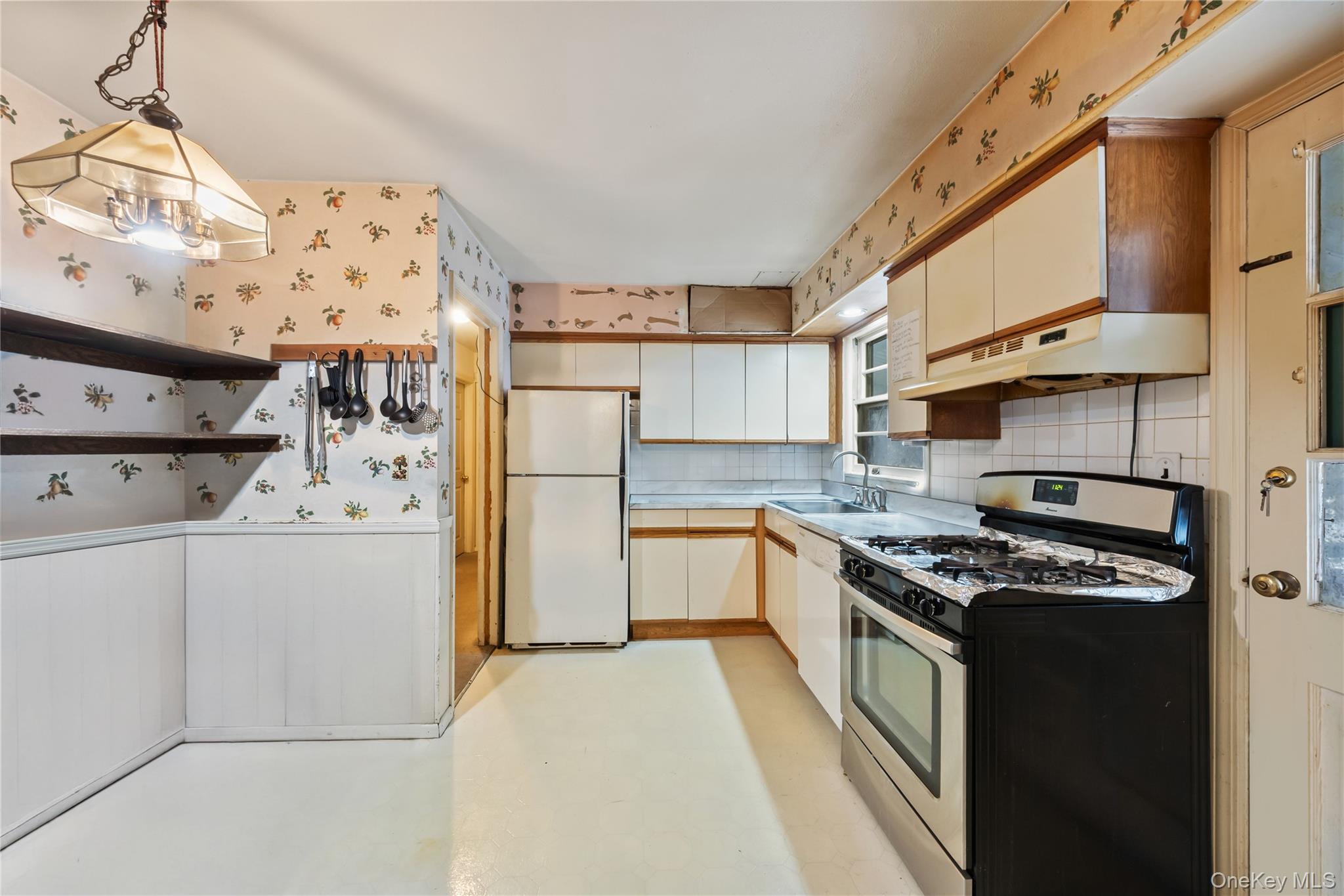 #4 photo, 4 Haskell Avenue, Suffern , NY 10901