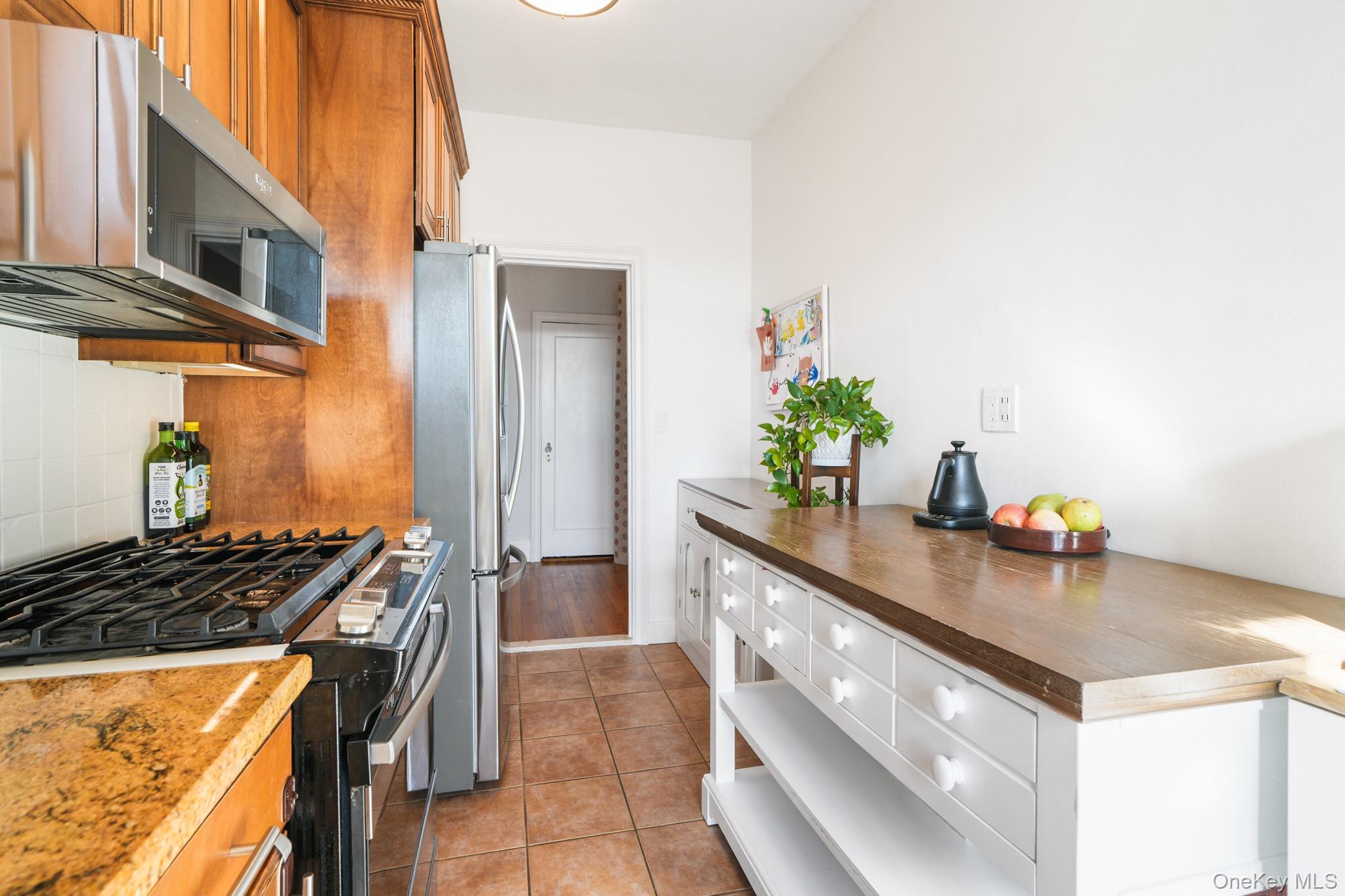 #14 photo, 45 Pondfield Road, ब्रोंक्स Bronxville , NY 10708