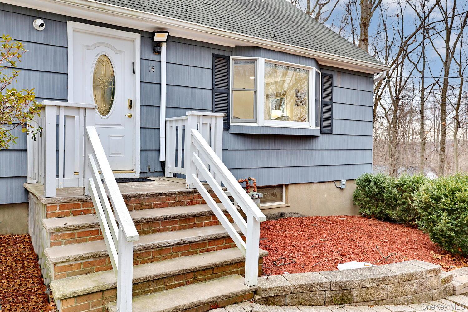 #2 photo, 15 Woodland Place, 뉴욕주 Airmont , NY 10952