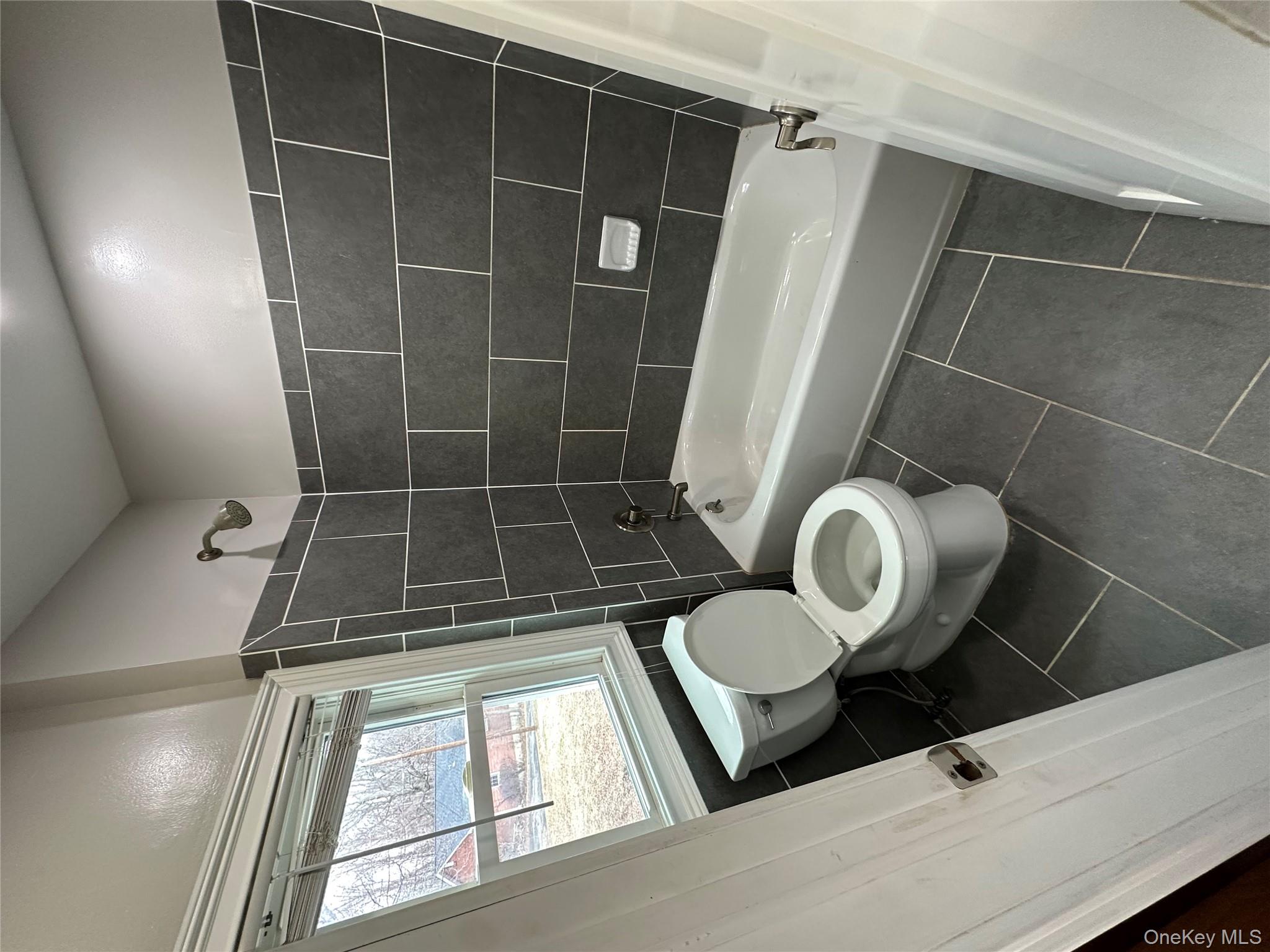 #10 photo, 2322 State Route 32, 纽约州 New Windsor , NY 12553