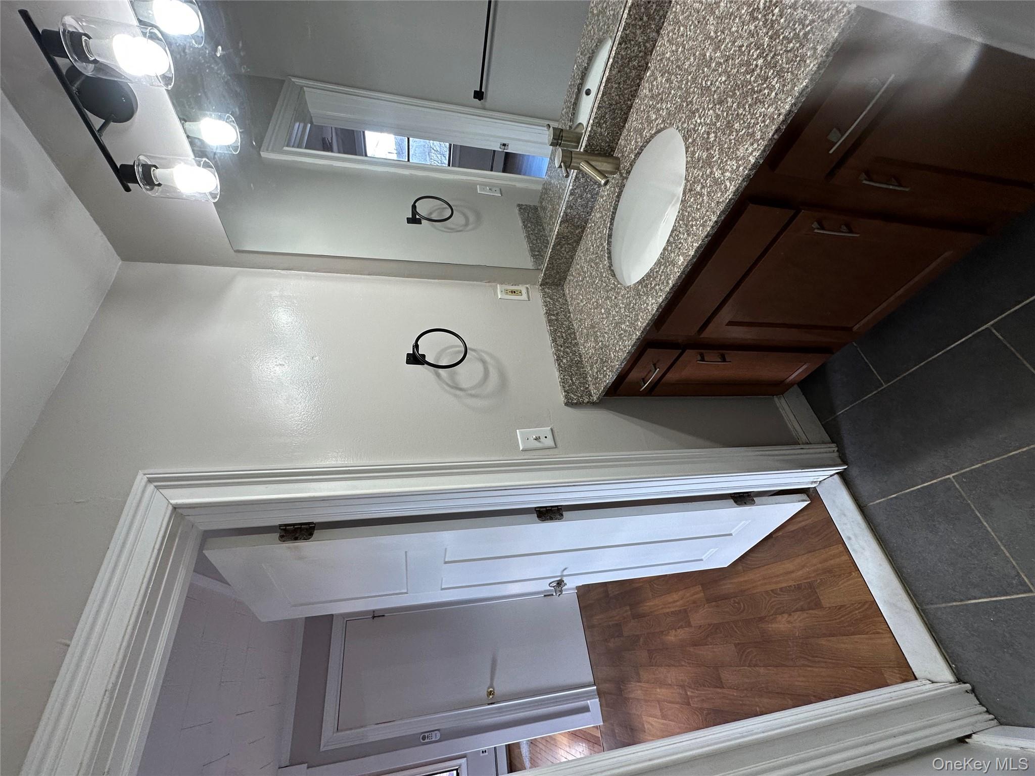 #11 photo, 2322 State Route 32, 纽约州 New Windsor , NY 12553