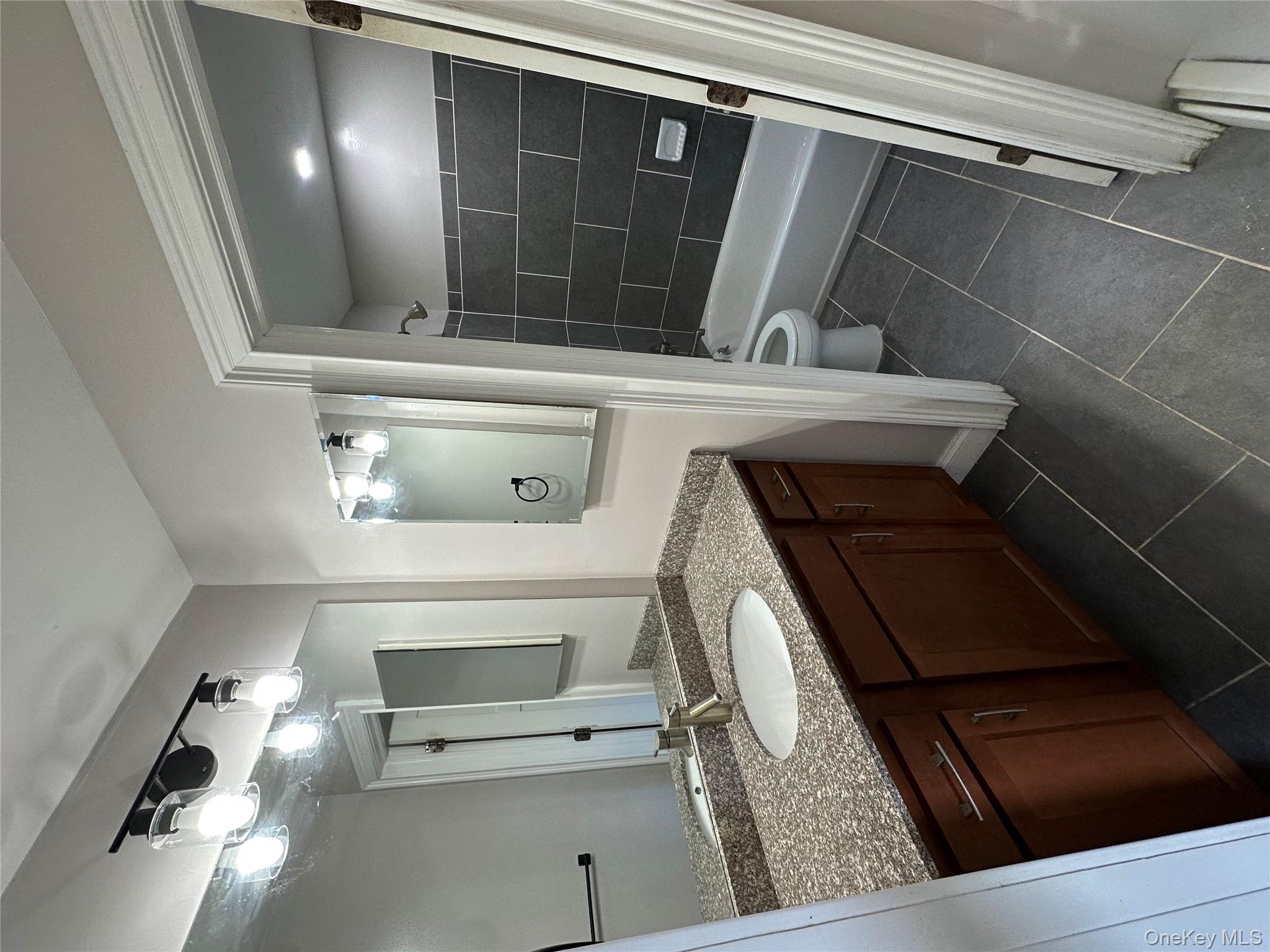 #9 photo, 2322 State Route 32, 纽约州 New Windsor , NY 12553