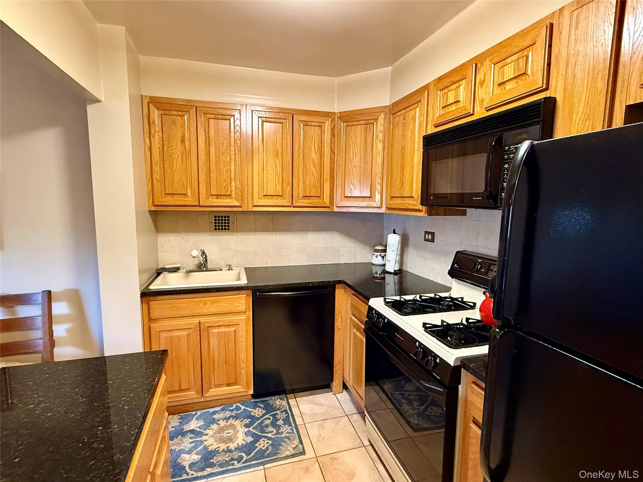 #7 photo, 100 E Hartsdale Avenue, Hartsdale , NY 10530