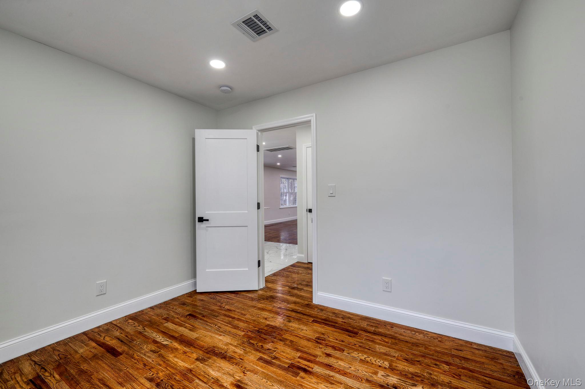 #10 photo, 3342 State Route 42, 紐約州 Monticello , NY 12701