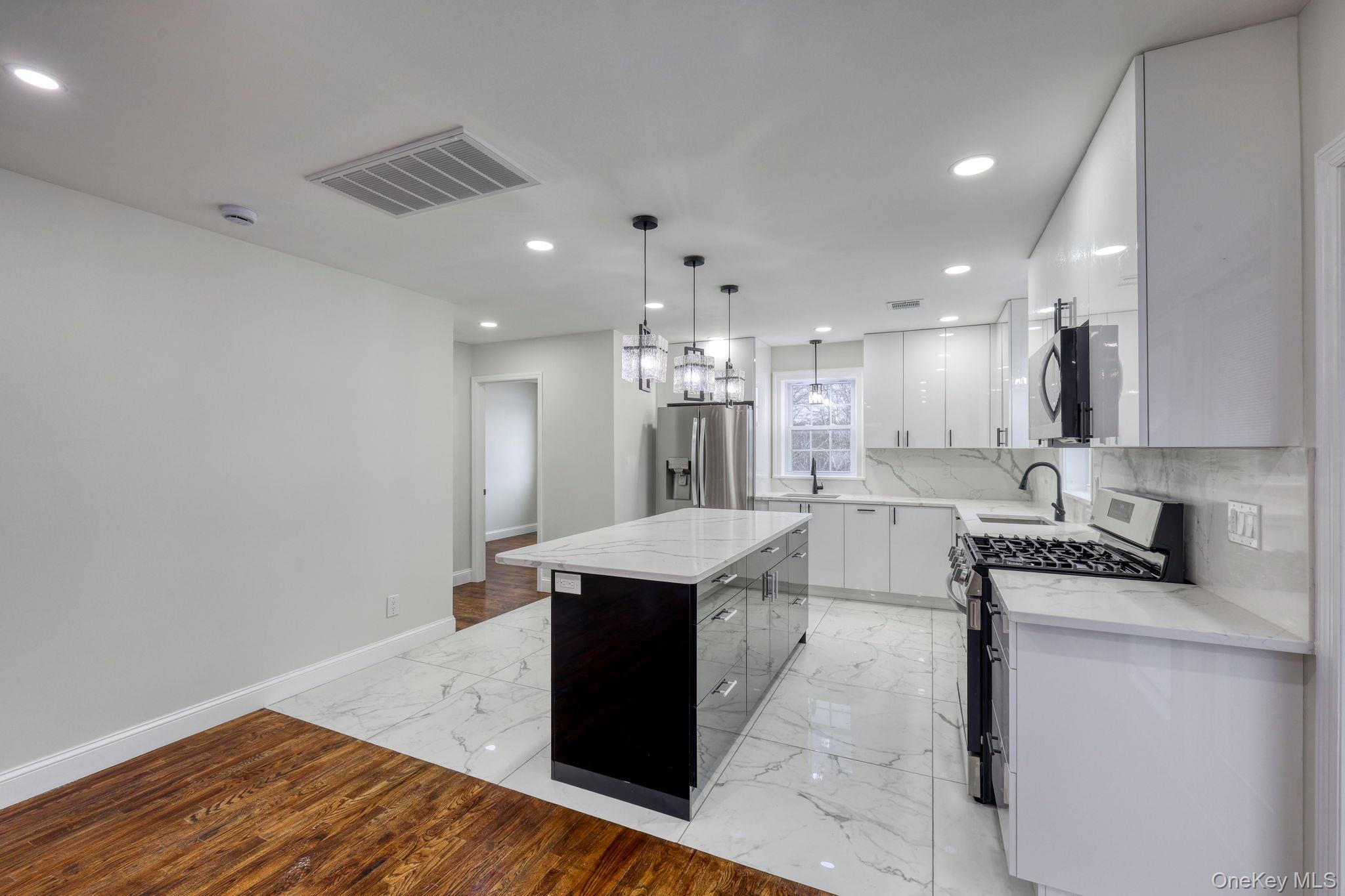 #6 photo, 3342 State Route 42, 紐約州 Monticello , NY 12701