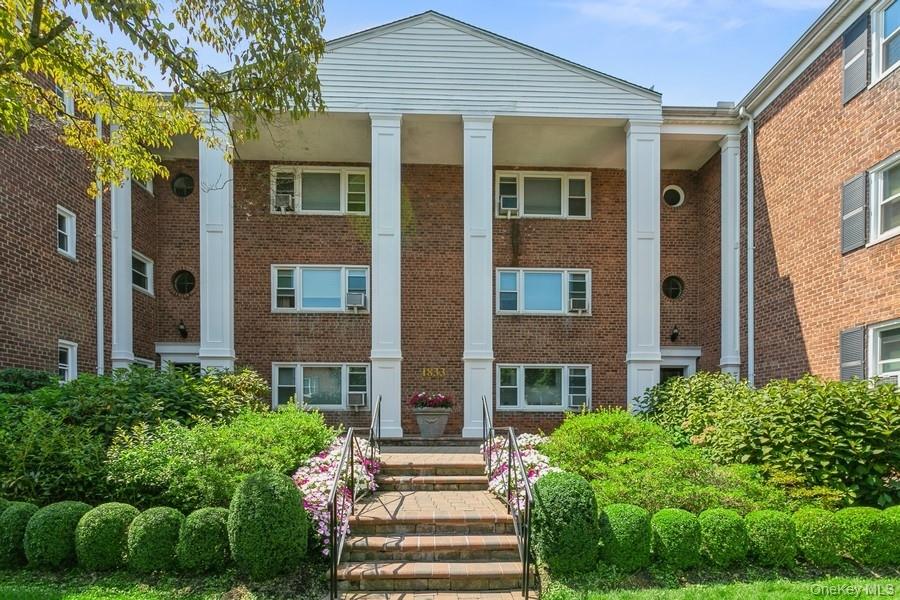 #4 photo, 1833 Palmer Avenue, Larchmont , NY 10538