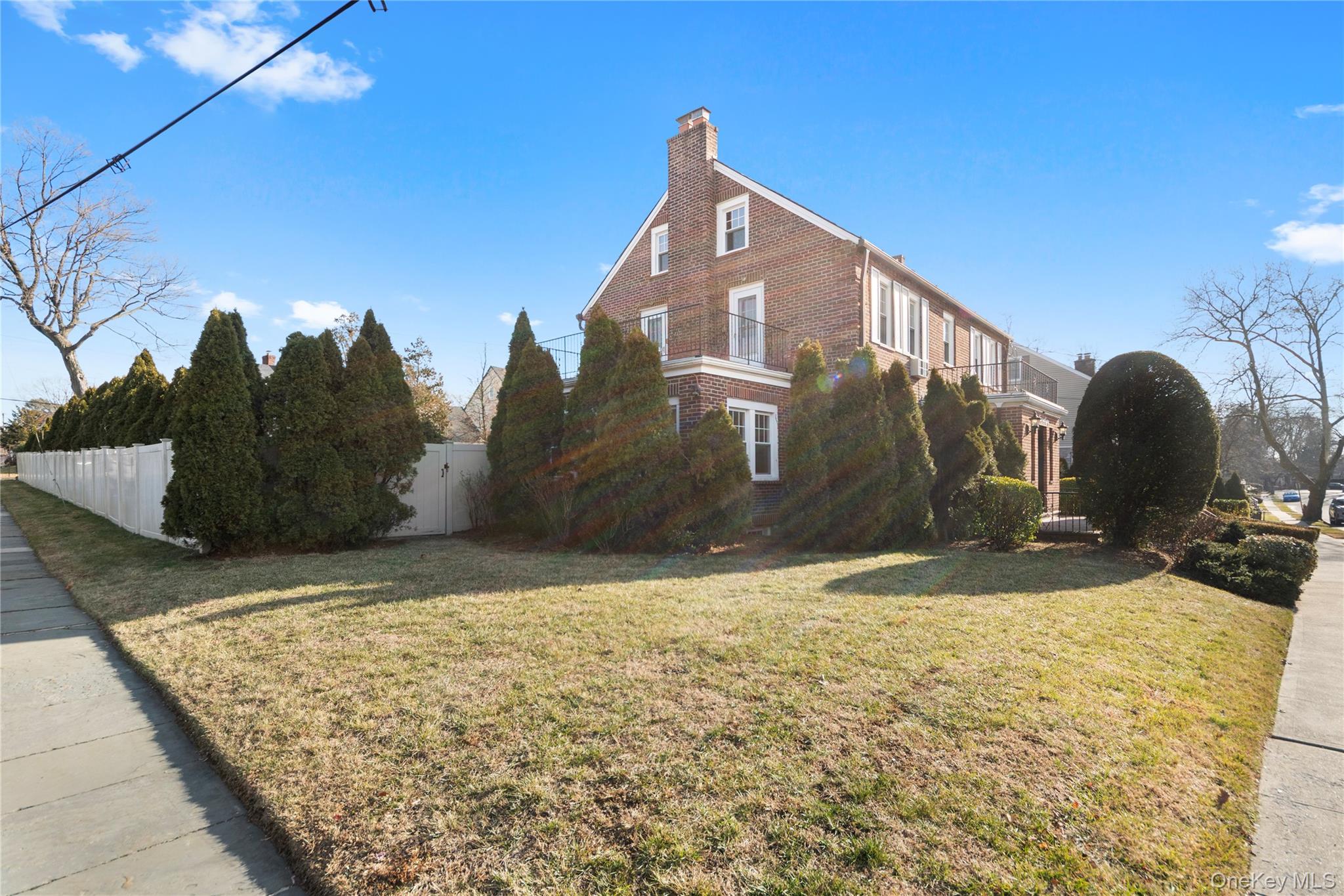 #4 photo, 180 Kneeland Avenue, Yonkers , NY 10705