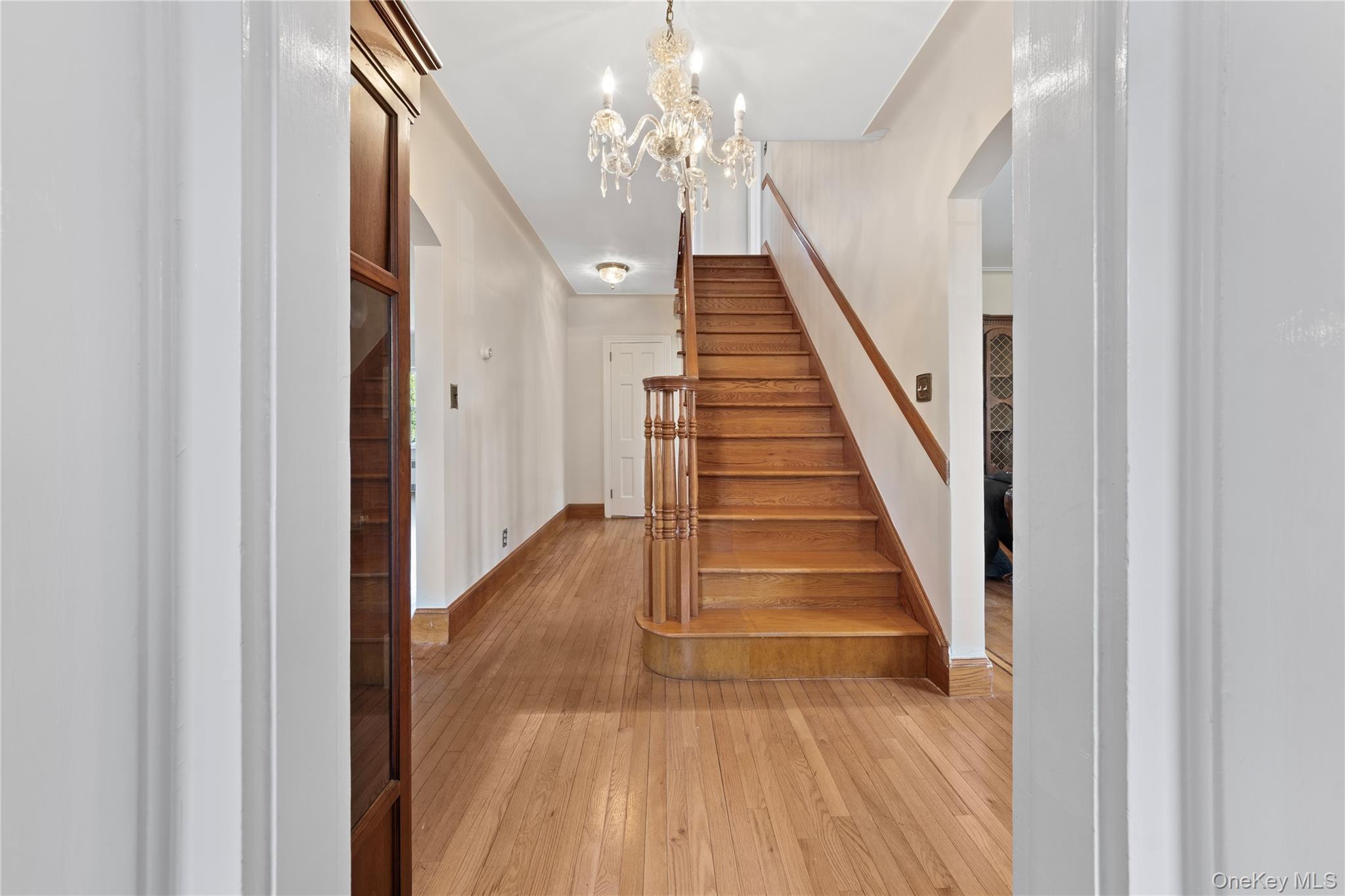 #8 photo, 180 Kneeland Avenue, Yonkers , NY 10705