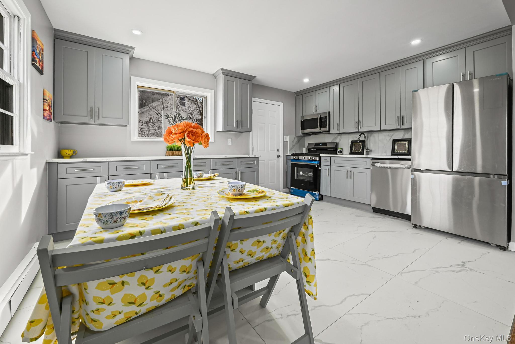 #10 photo, 88 N Penataquit Avenue, Саффолк ‖ Bay Shore , NY 11706