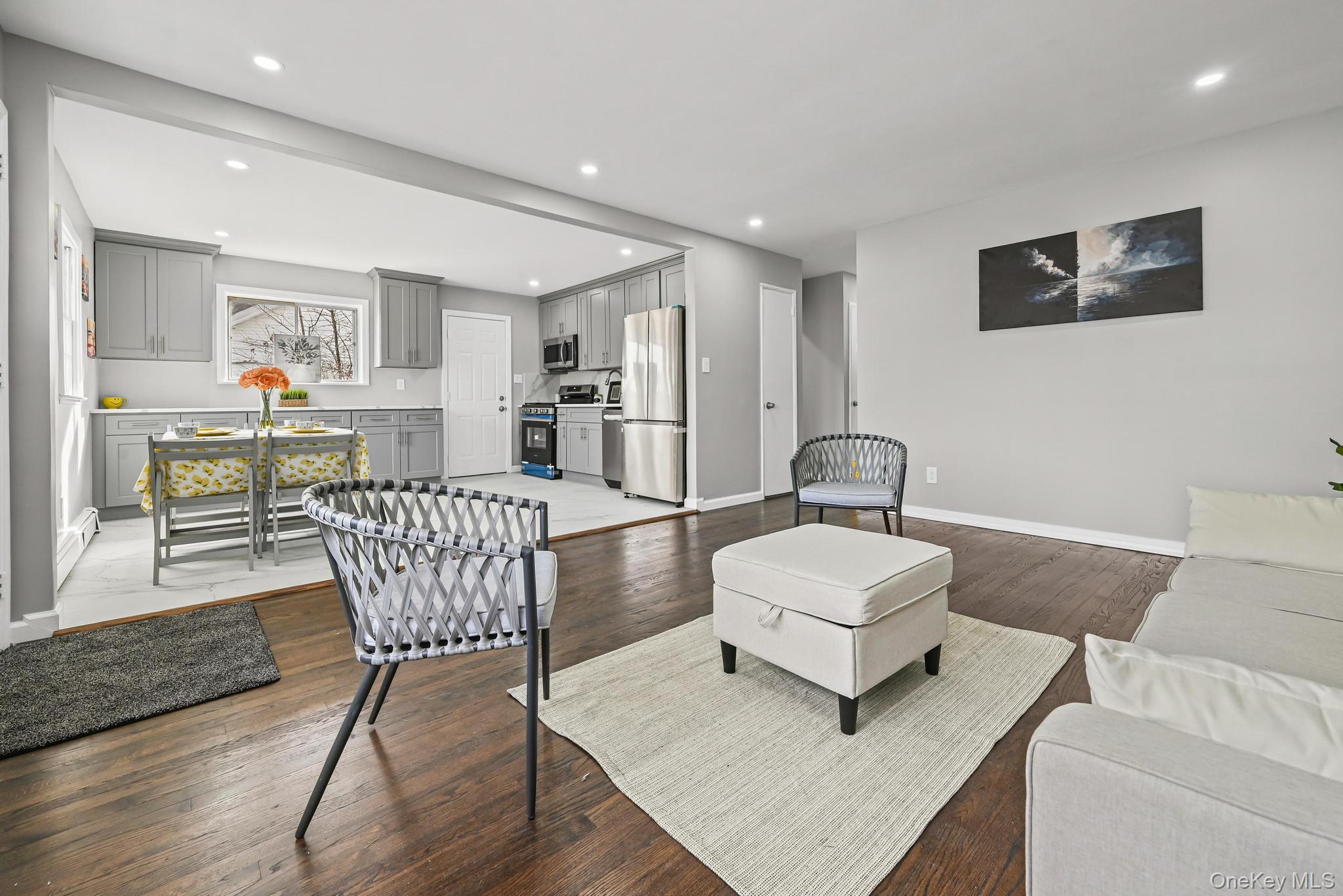 #7 photo, 88 N Penataquit Avenue, Саффолк ‖ Bay Shore , NY 11706