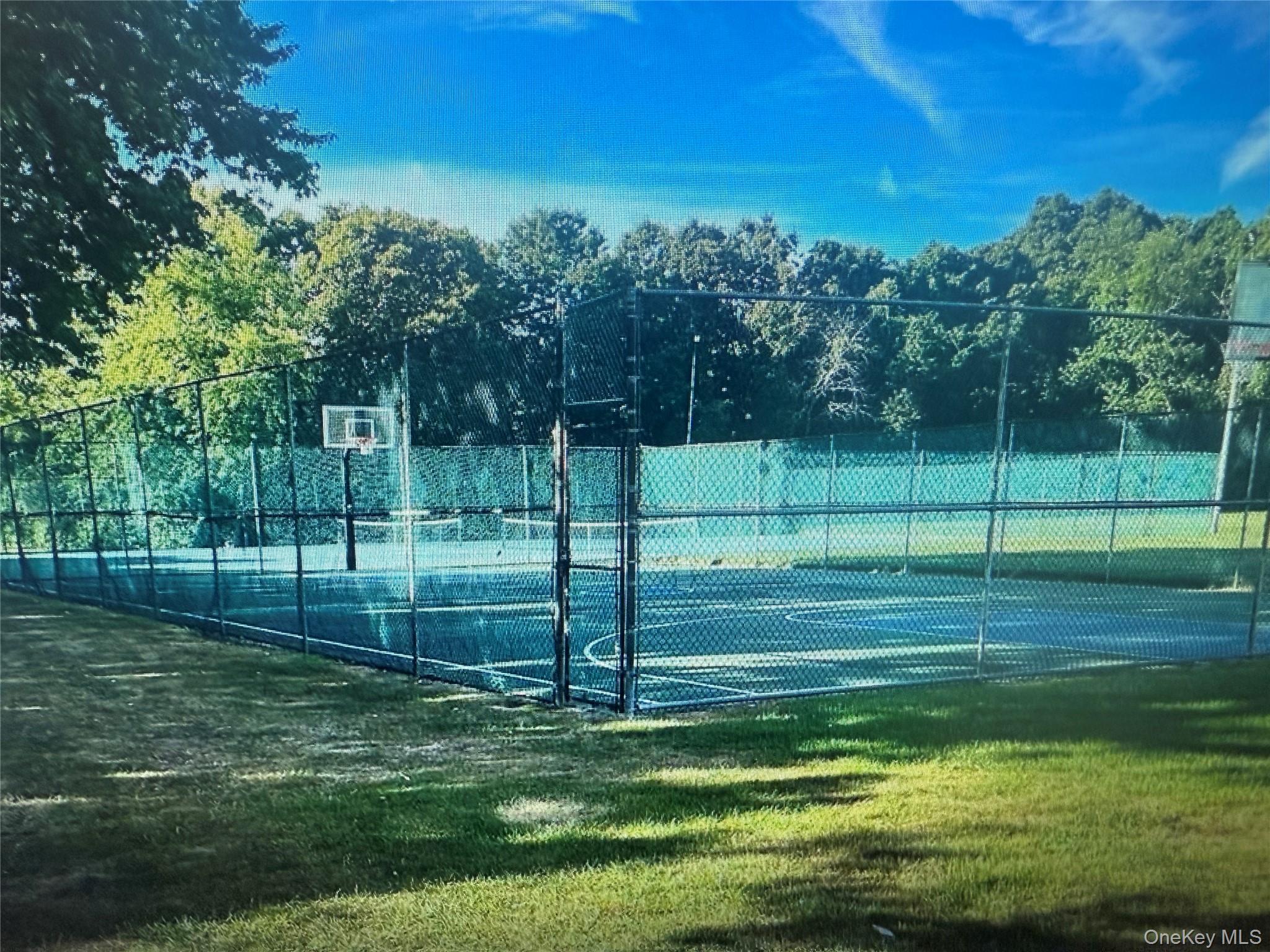 #18 photo, 5 Laramie, Coram , NY 11727