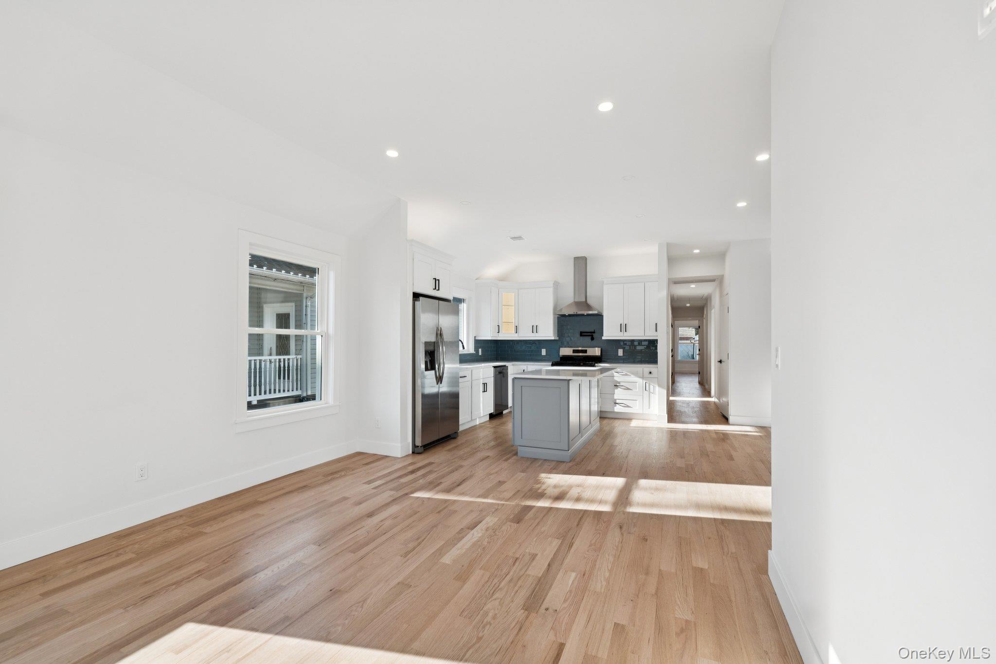 #12 photo, 29 Grant Avenue, 长岛 East Rockaway , NY 11518