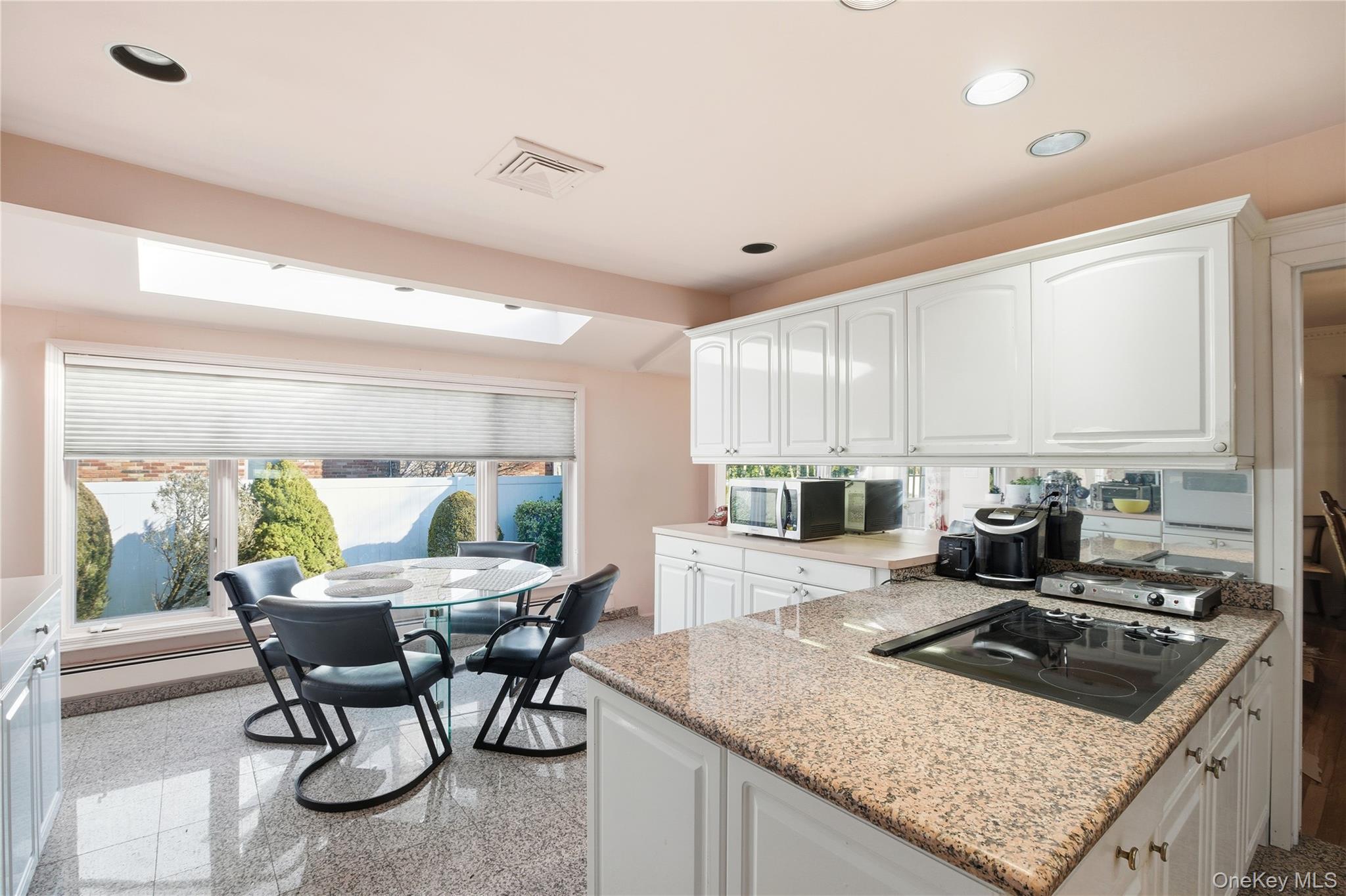 #10 photo, 2717 216th Street, كوينز Bayside , NY 11360