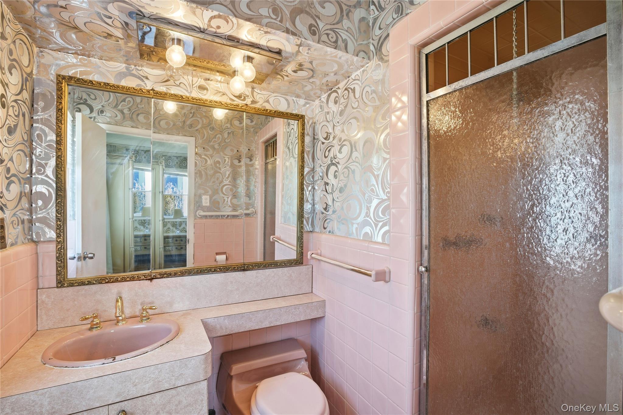 #16 photo, 2717 216th Street, كوينز Bayside , NY 11360