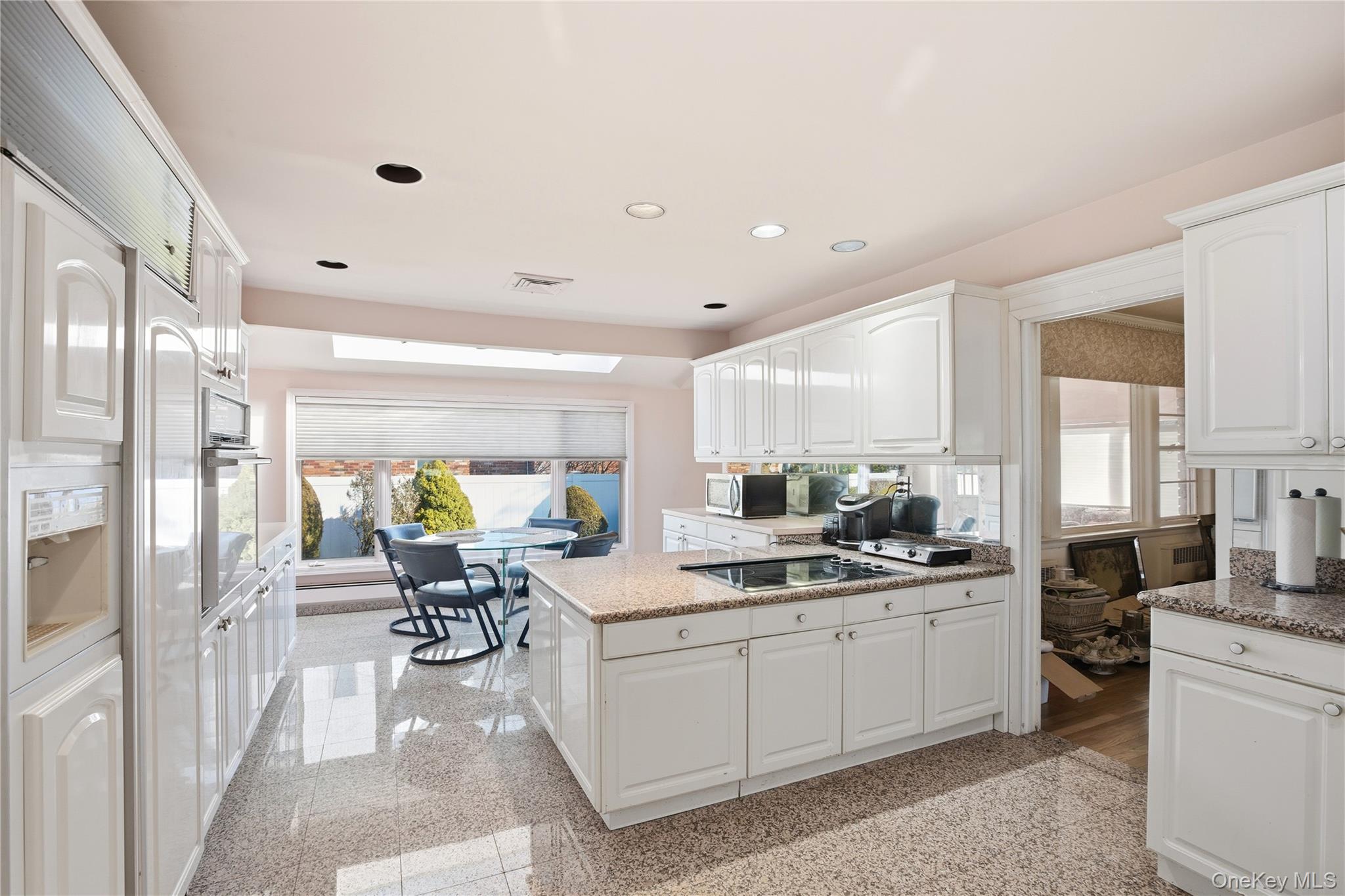 #8 photo, 2717 216th Street, كوينز Bayside , NY 11360