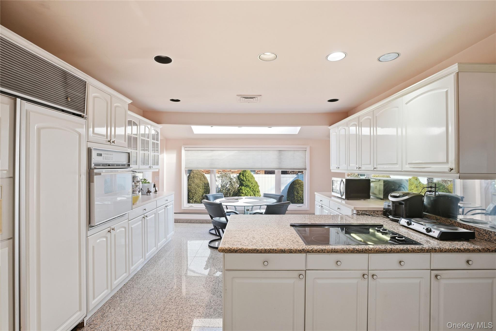 #9 photo, 2717 216th Street, كوينز Bayside , NY 11360