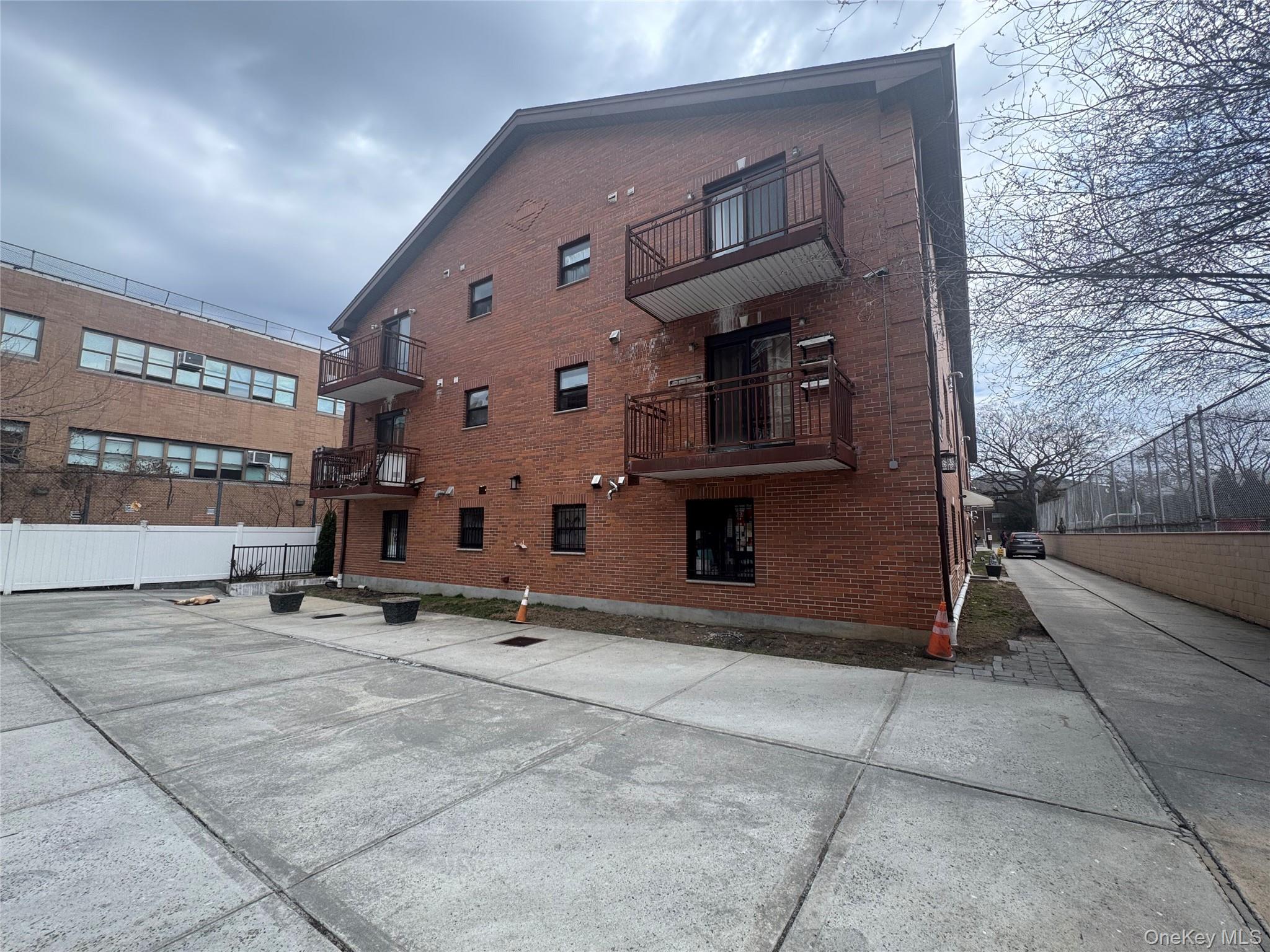 #12 photo, 7548 Parsons Boulevard, Fresh Meadows , NY 11366