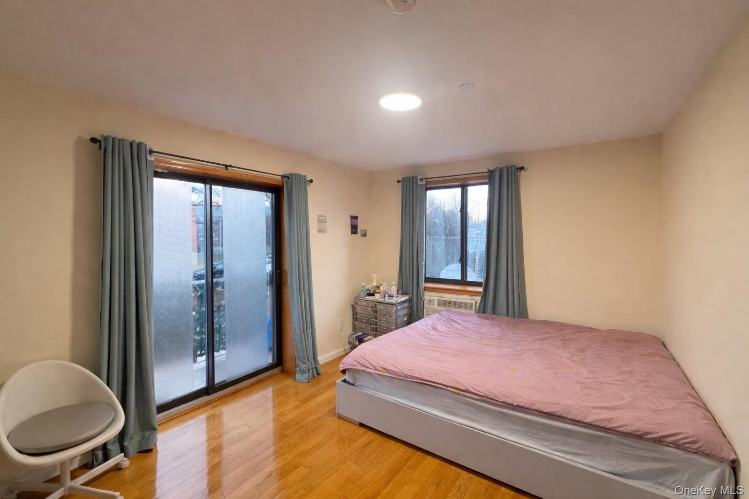 #4 photo, 7548 Parsons Boulevard, 皇后區 新鮮草原 Fresh Meadows , NY 11366