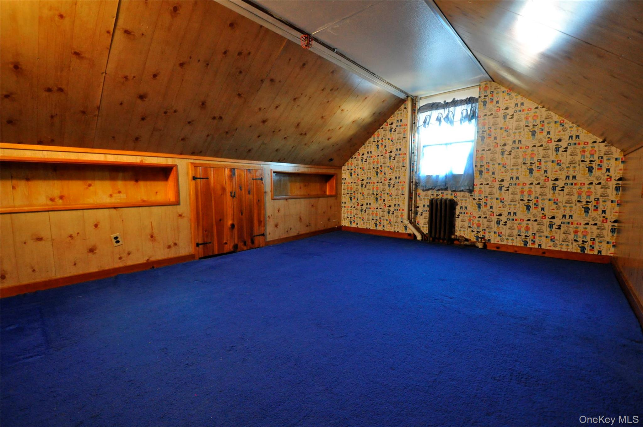 #8 photo, 415 Lowell Avenue, New Hyde Park , NY 11040