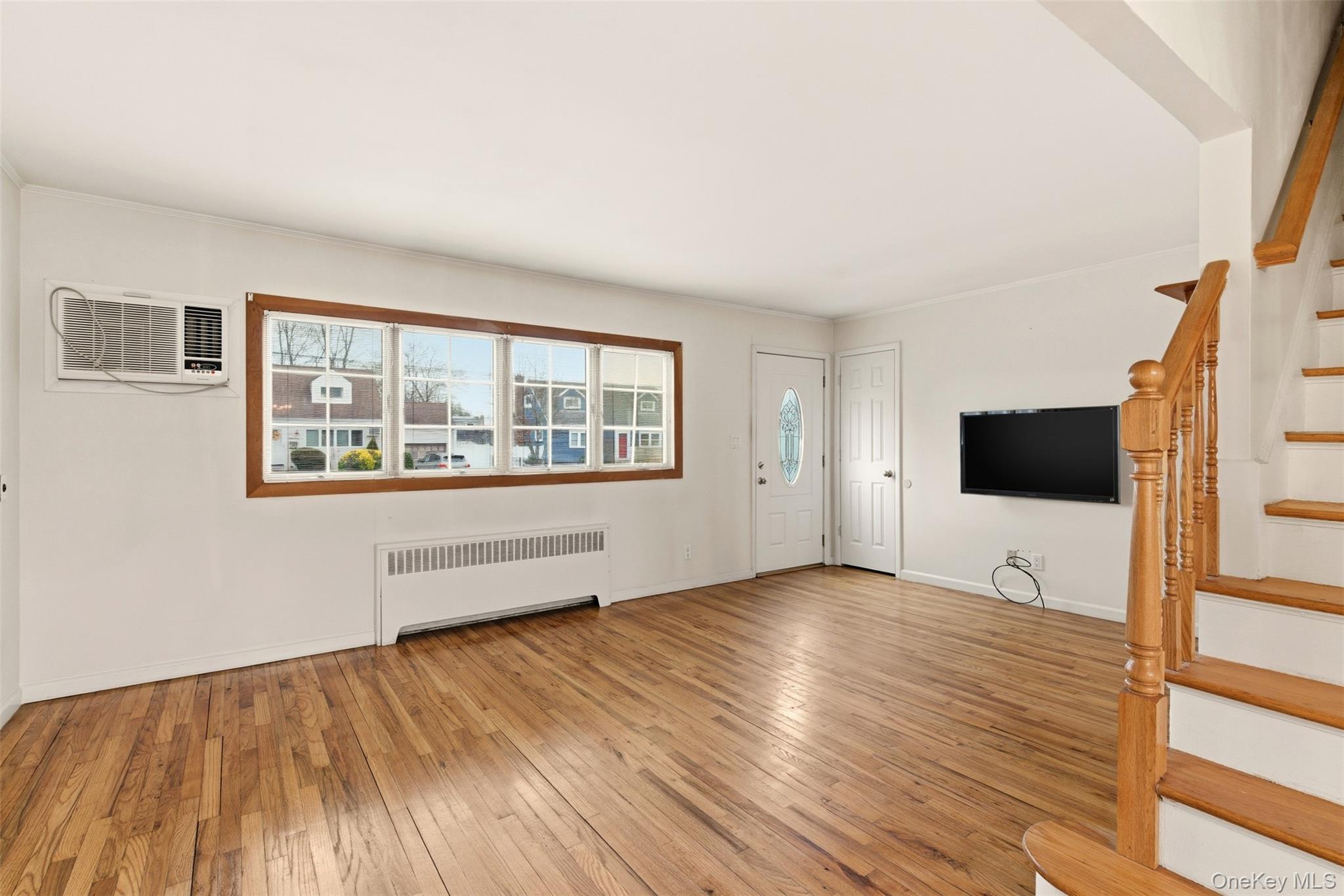 #7 photo, 14 Starlight Court, Саффолк ‖ West Babylon , NY 11704