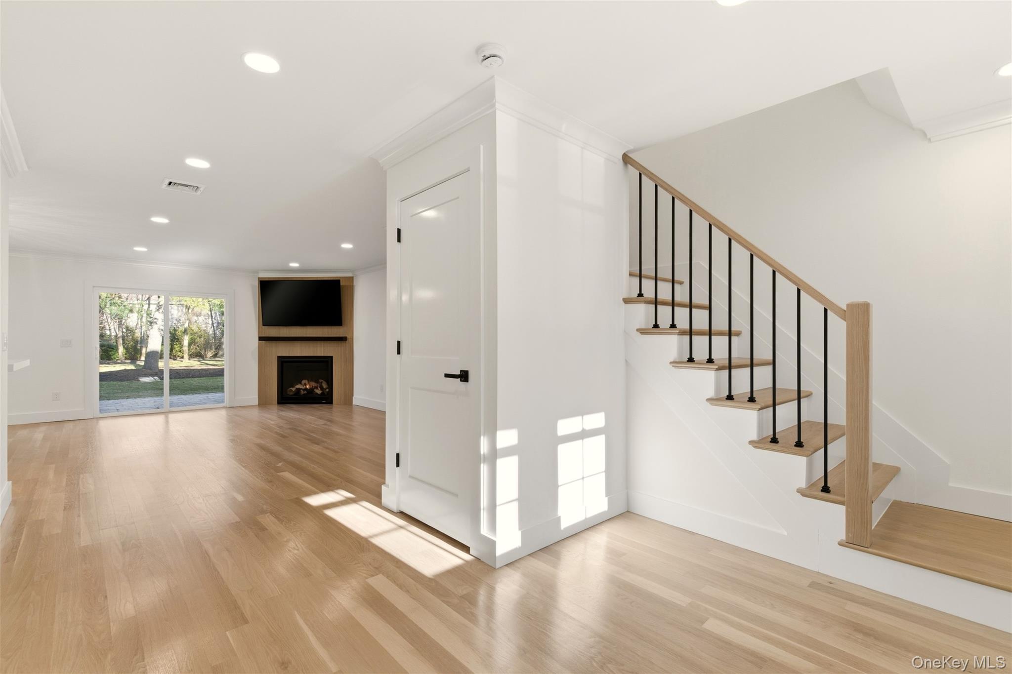 #1 photo, 11 Plantation Drive, Саффолк ‖ Hauppauge , NY 11788