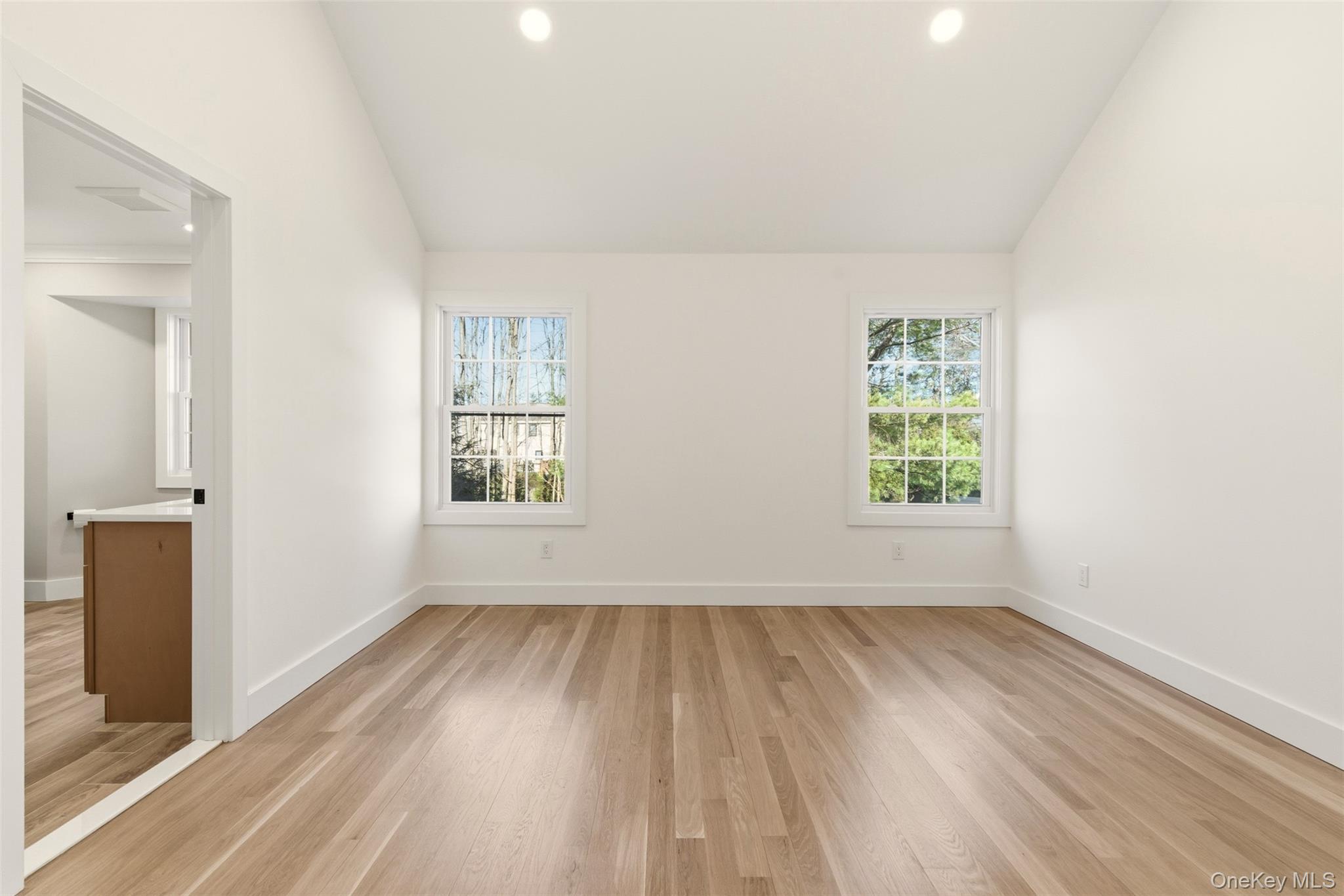 #13 photo, 11 Plantation Drive, Саффолк ‖ Hauppauge , NY 11788