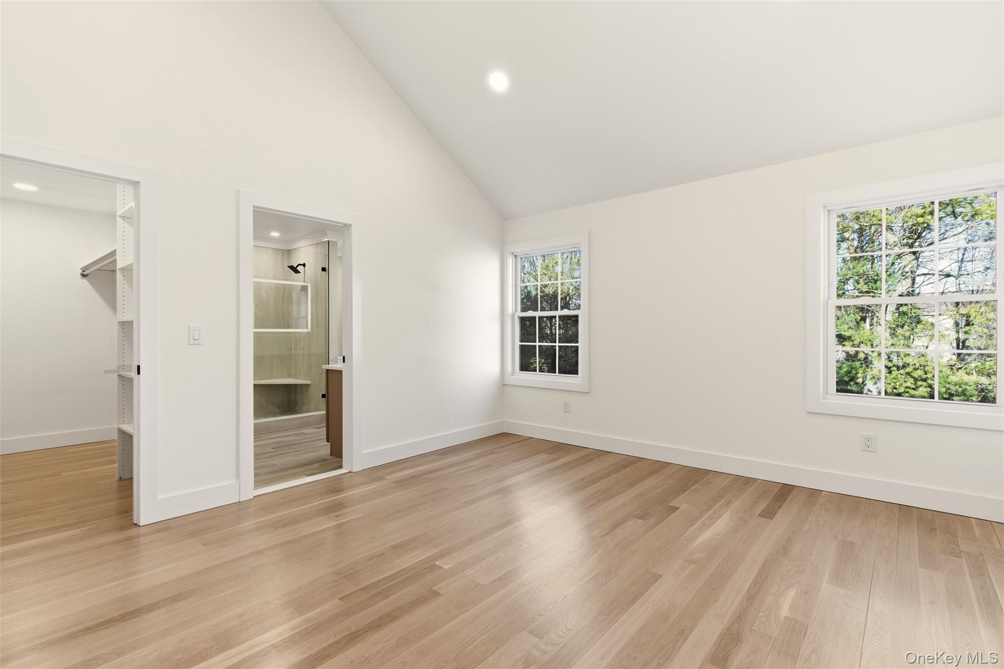 #14 photo, 11 Plantation Drive, Саффолк ‖ Hauppauge , NY 11788